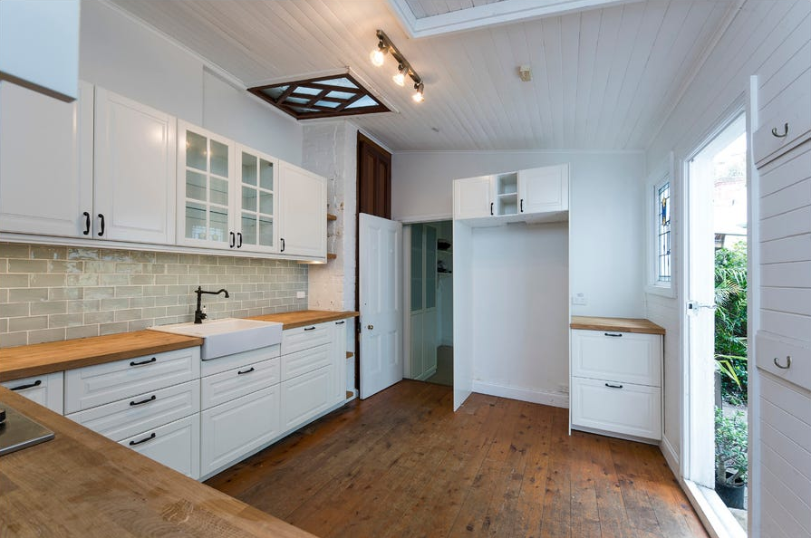 Forest Lodge kitchen before