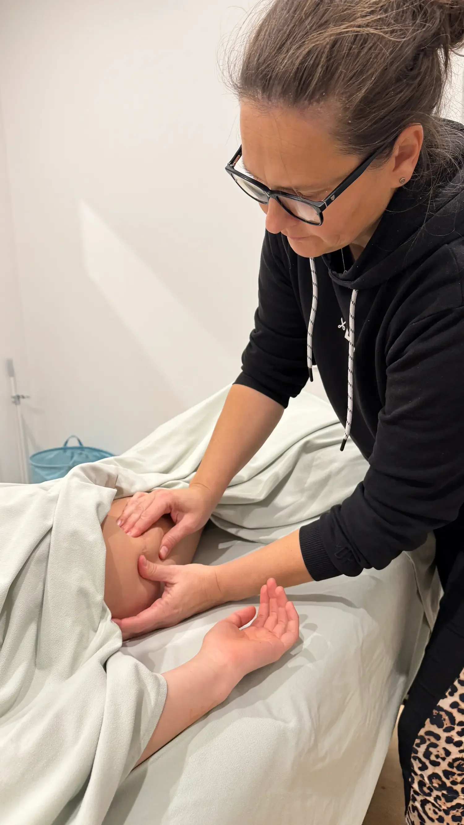 Whole-body therapeutic massage-style bodywork supporting posture, movement and tension patterns at LifeSTATE Clinic in Nelson.
