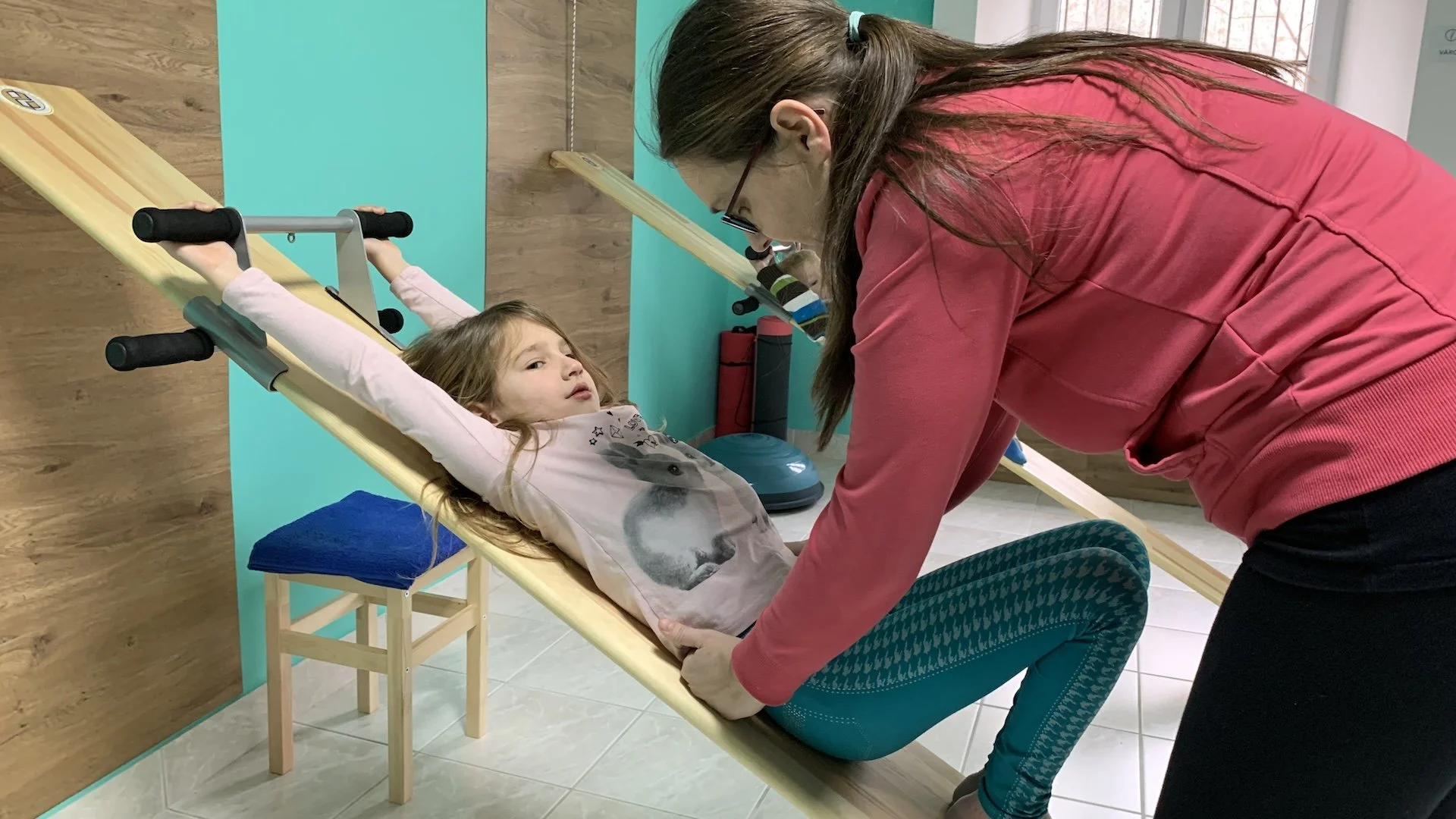 Children's movement and spinal development support at LifeSTATE Clinic