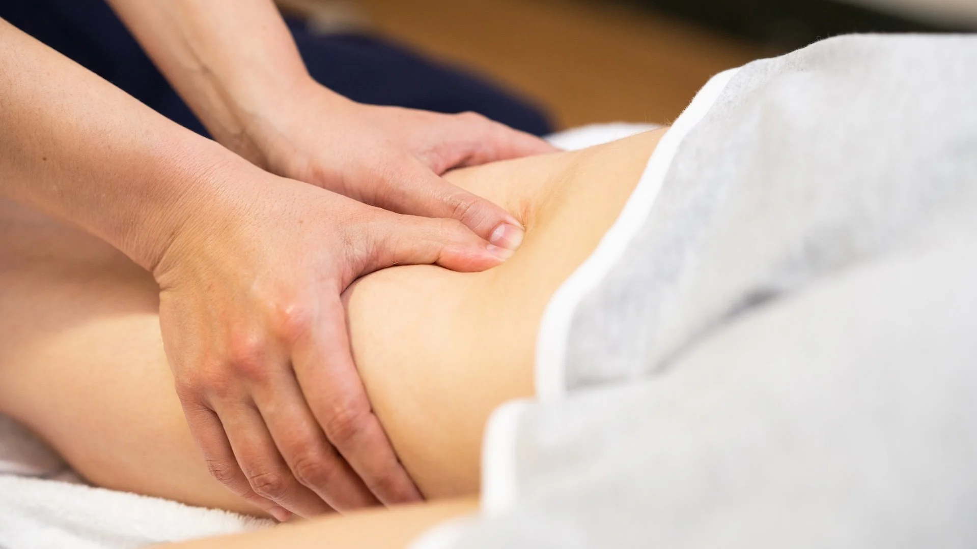 FDM therapy at LifeSTATE Clinic Nelson to reduce pain and restore mobility