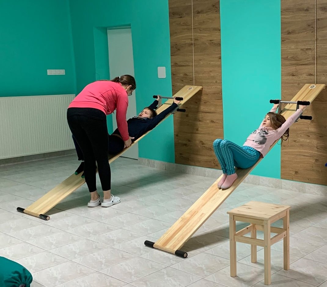 Supported spinal movement as part of LifeSTATE Spine Therapy at LifeSTATE Clinic in Nelson.