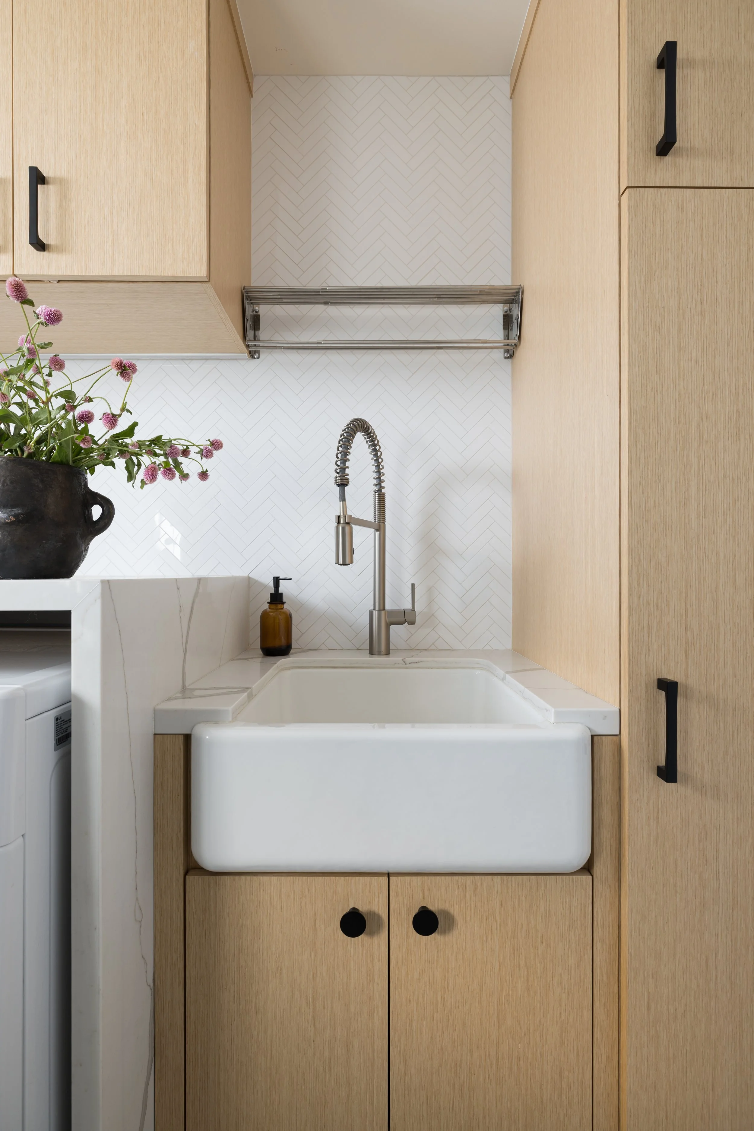 1743 Pilgrim Ave 03.jpg