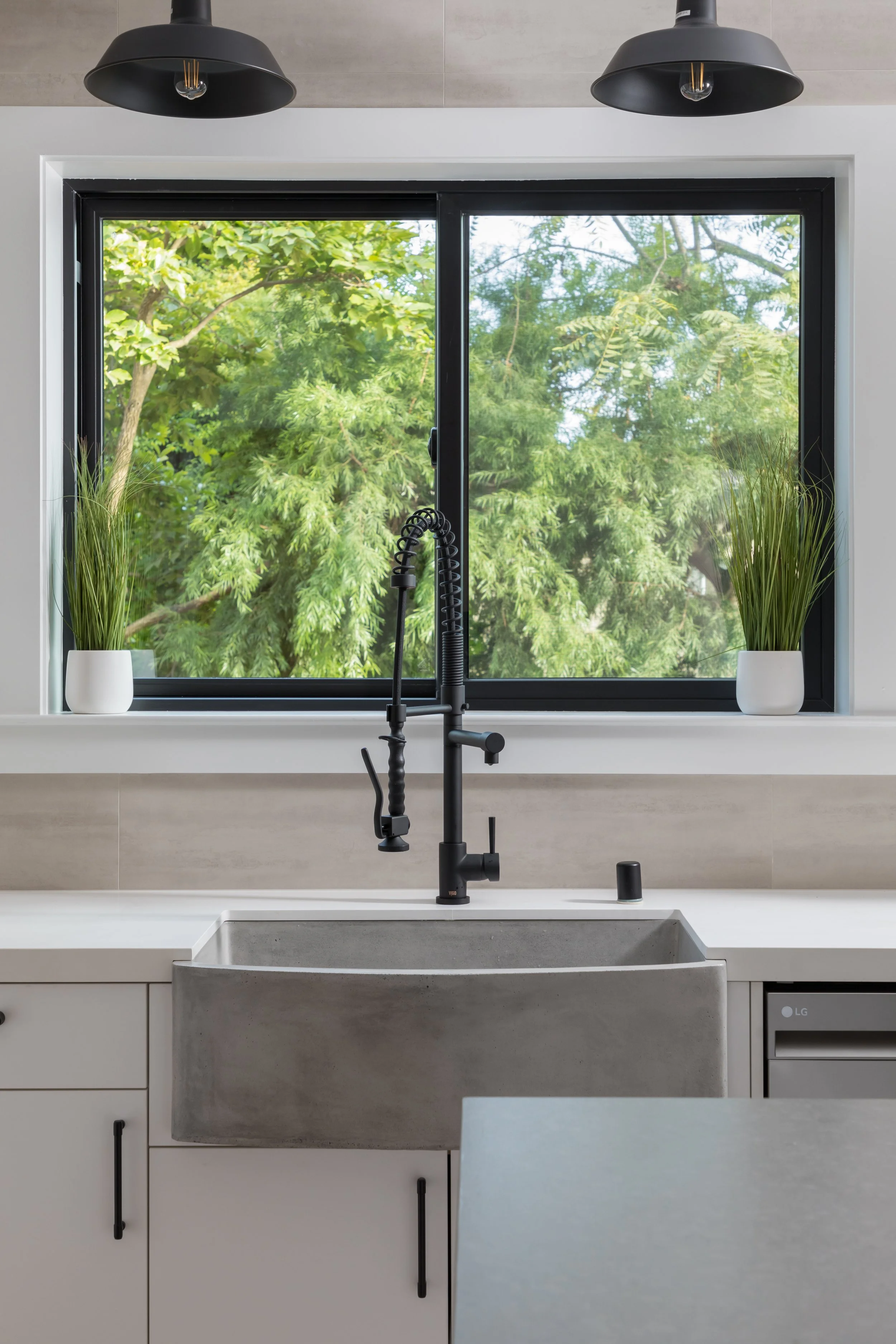 5577 Lawton Ave 33_Final.jpg