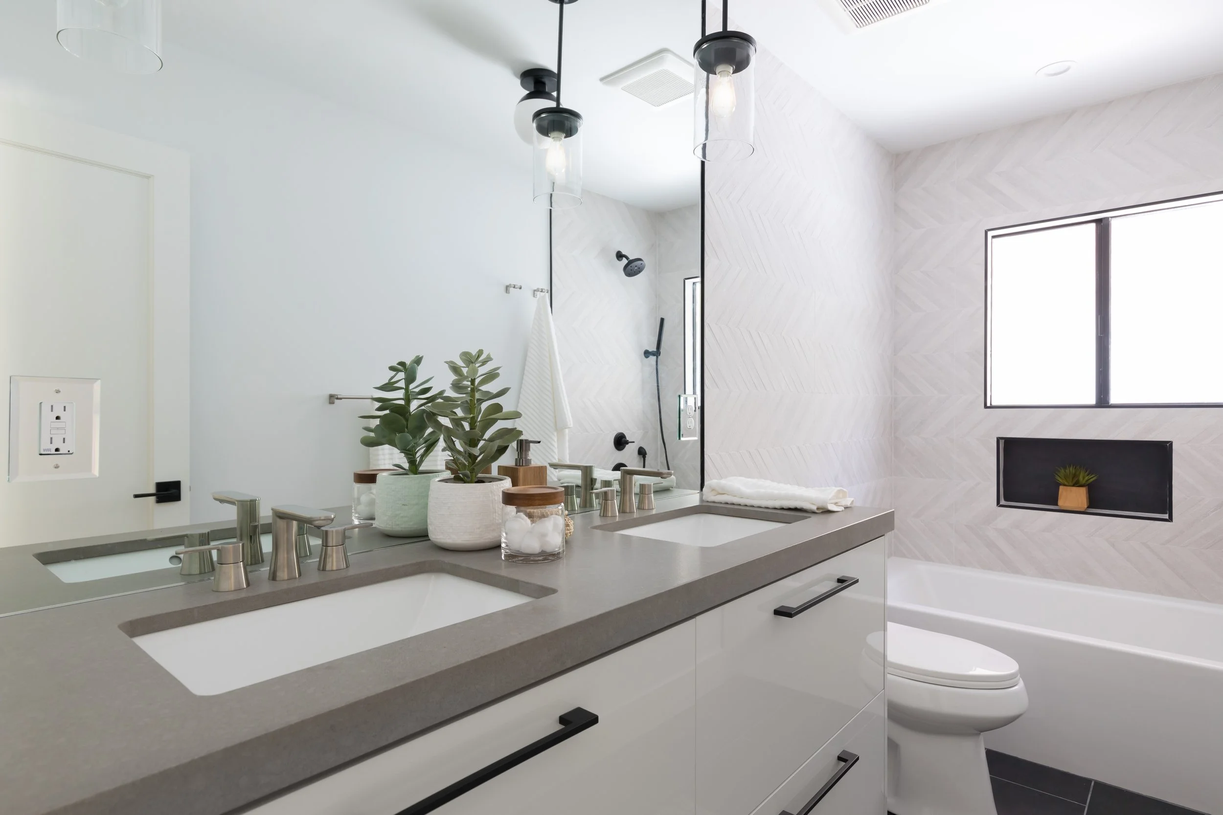 Copy of 5724 Thornhill 27.jpg