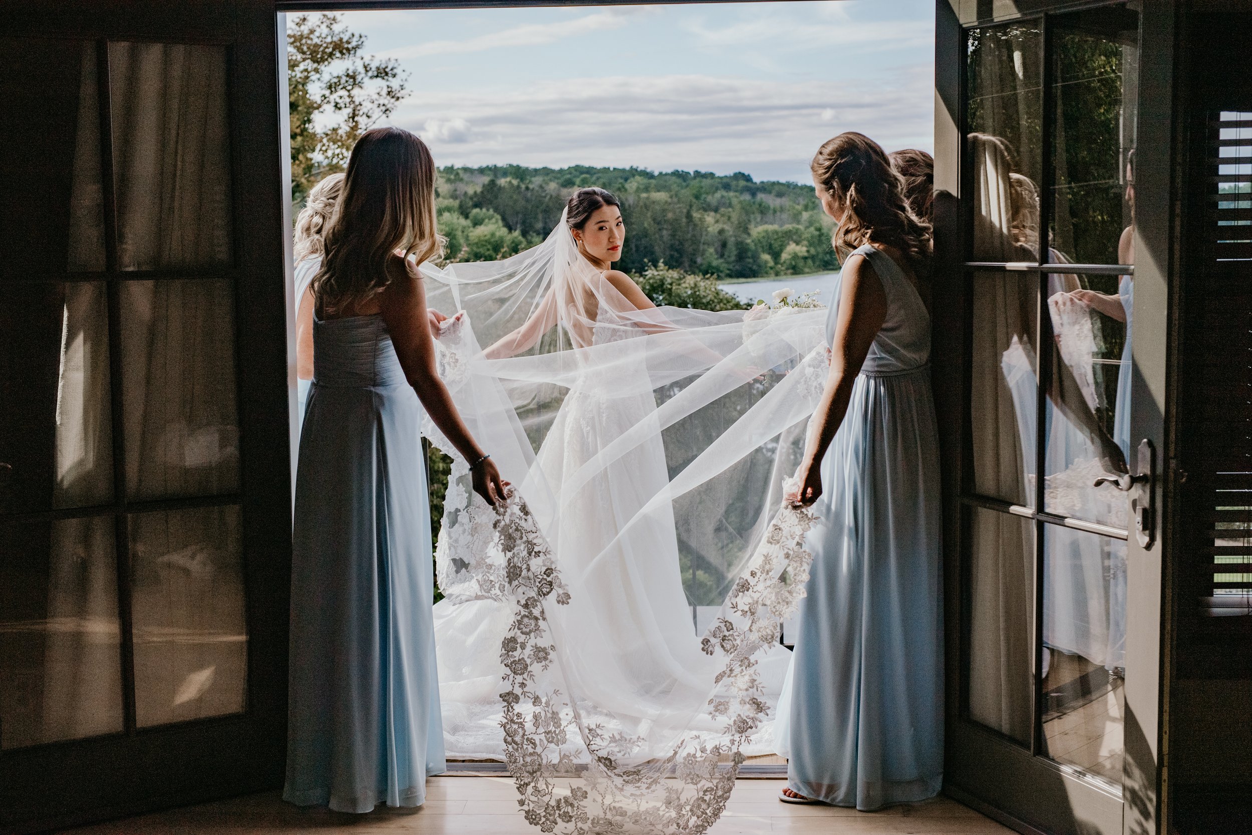 tyler-boye-photography-lake-house-inn-perkasie-outdoor-ceremony-lakeside-8.jpg