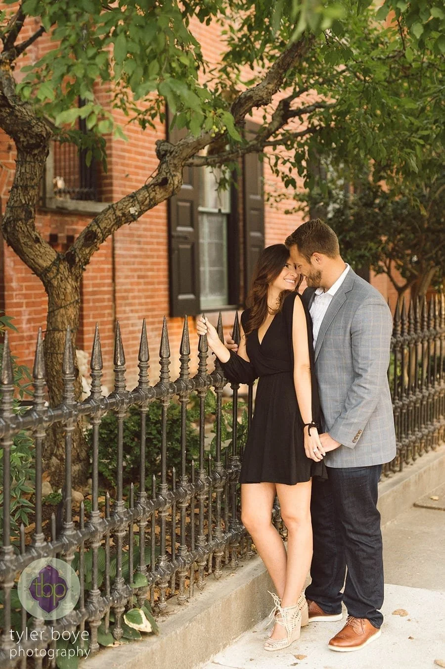 Philadelphia.GinaRyan.Engagement.tylerboye-16.jpg