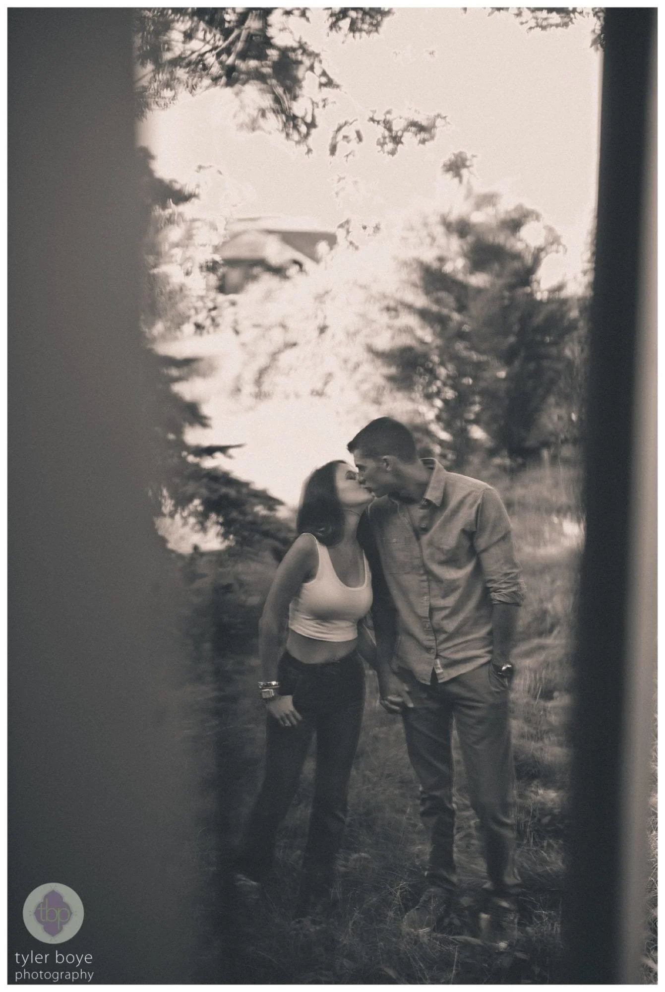 Chalfont.AshleyTodd.Engagement.tylerboye-18.jpg