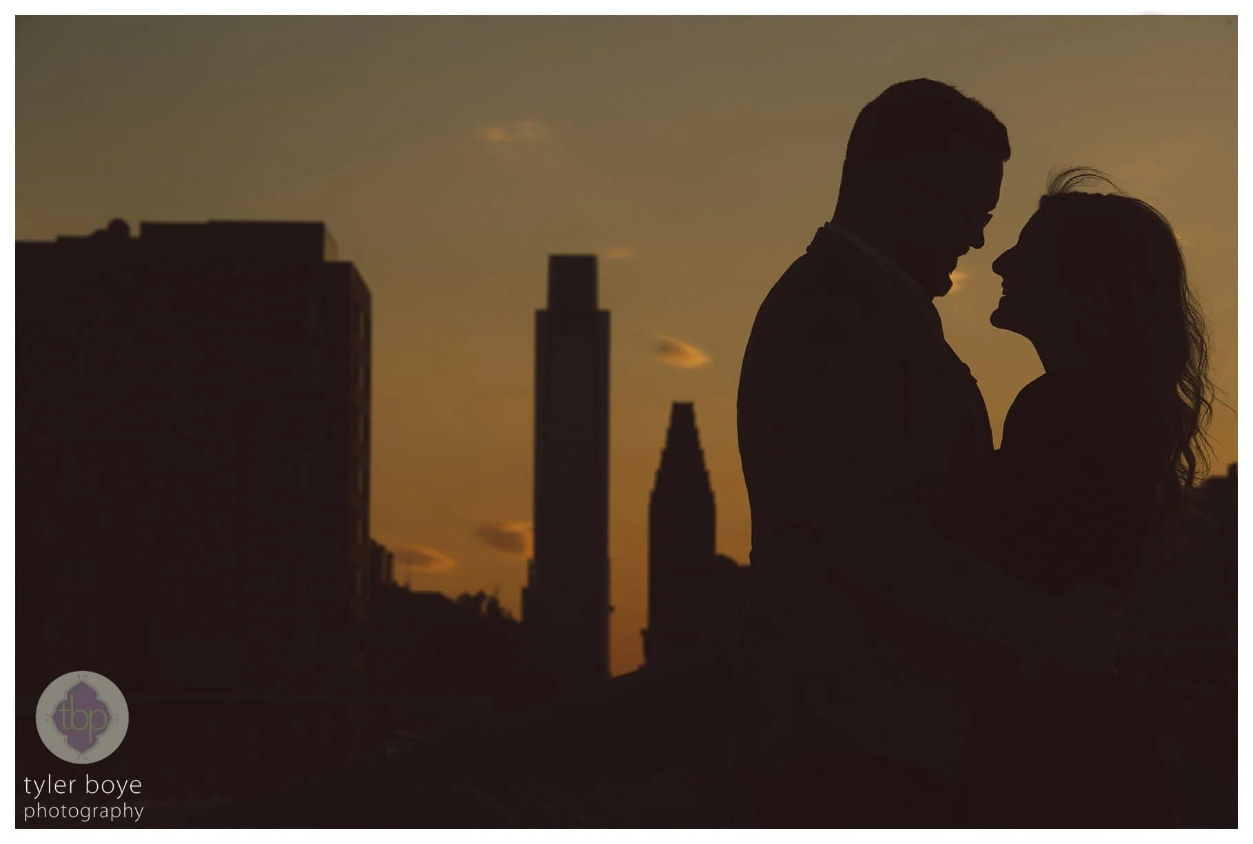 DowntownPhiladelphia.CassieAlex.Engagement.tylerboye-26.jpg