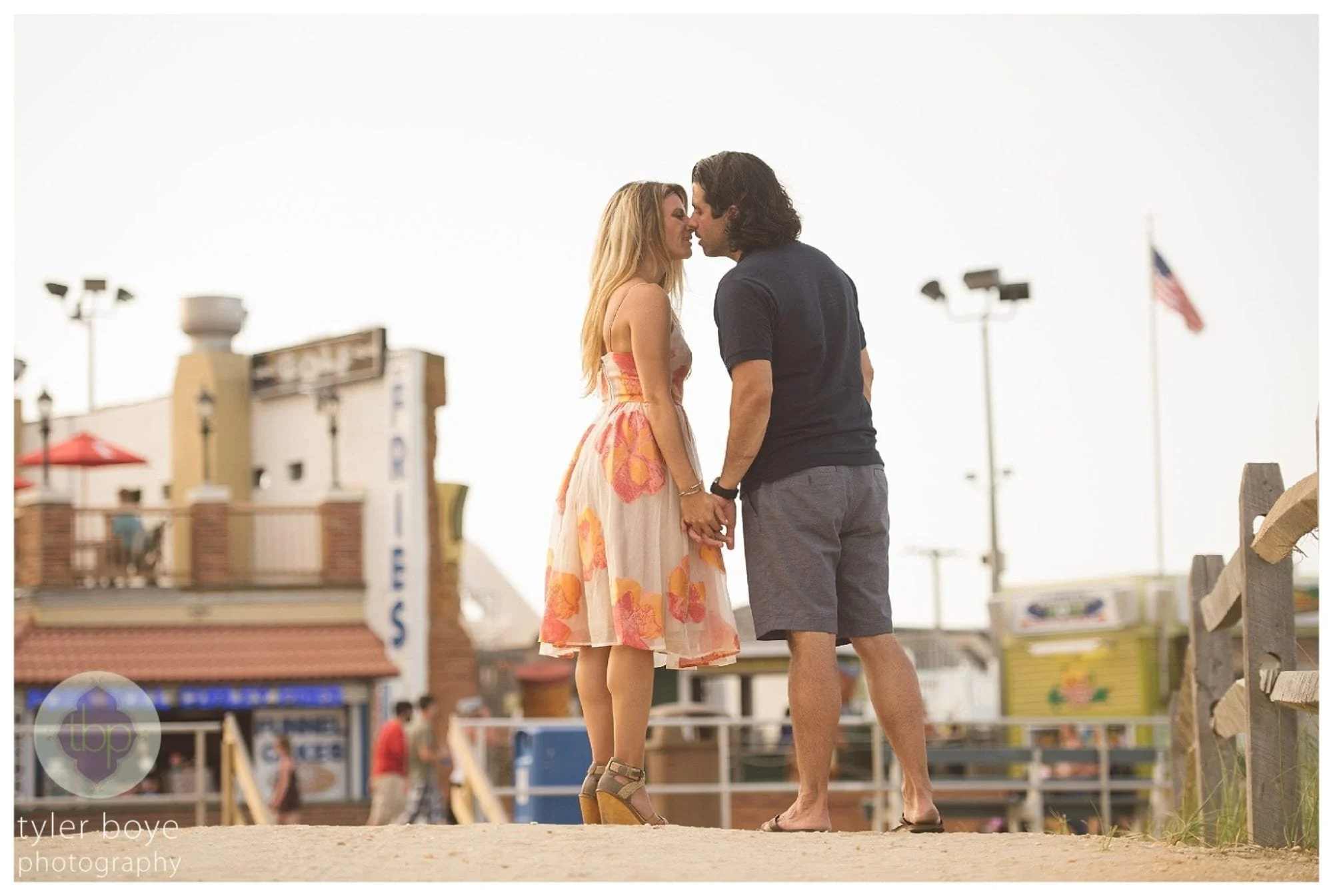 OceanCity.AlexisBrian.Engagement.tylerboye-10.jpg