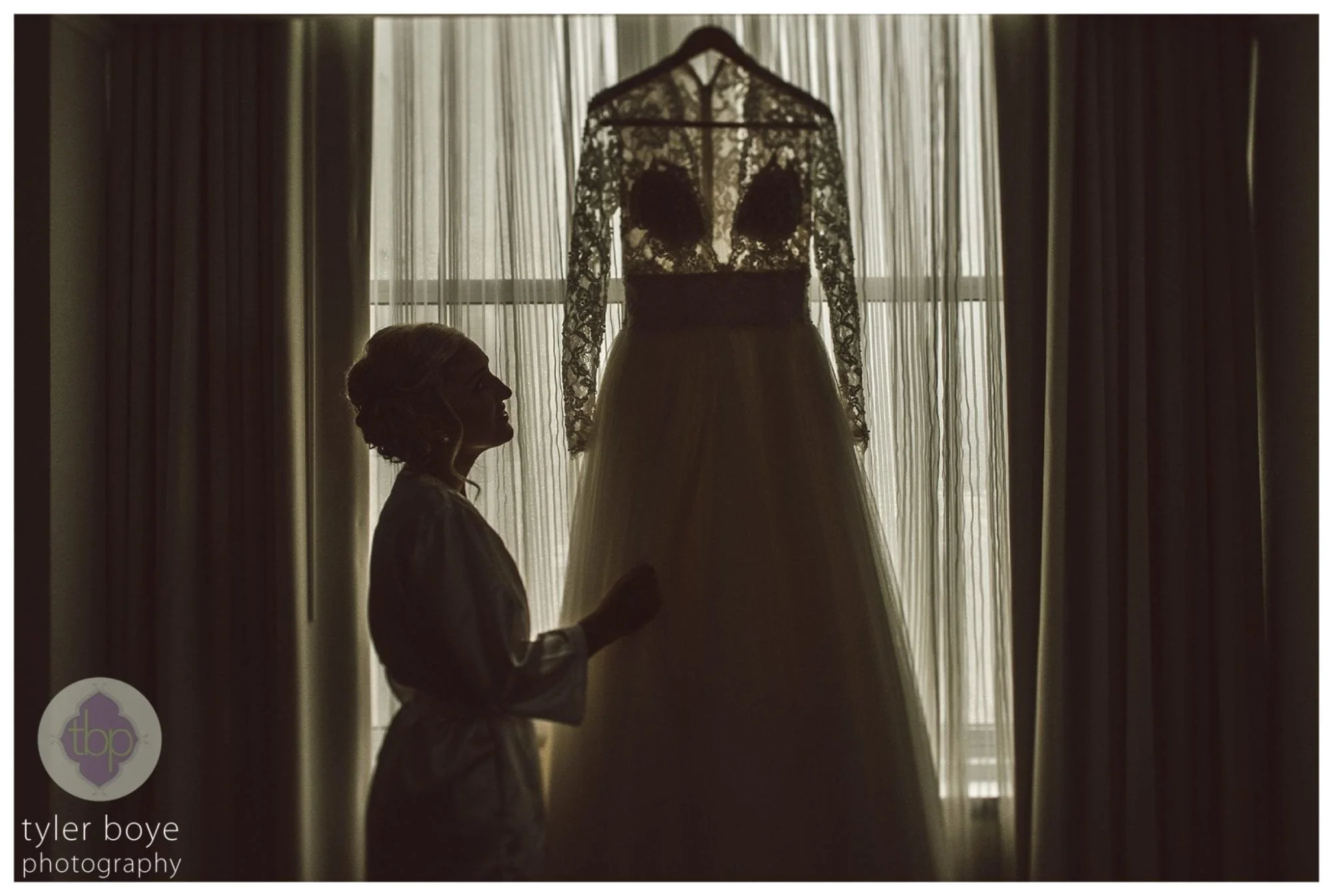CrystalTeaRoom.MadeleineNick.Wedding.tylerboye-02.jpg