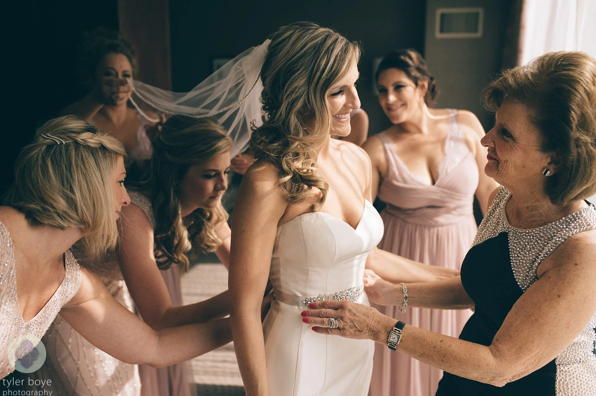 AudobonCenterMillGrove.CassieAlex.Wedding.tylerboye-04.jpg