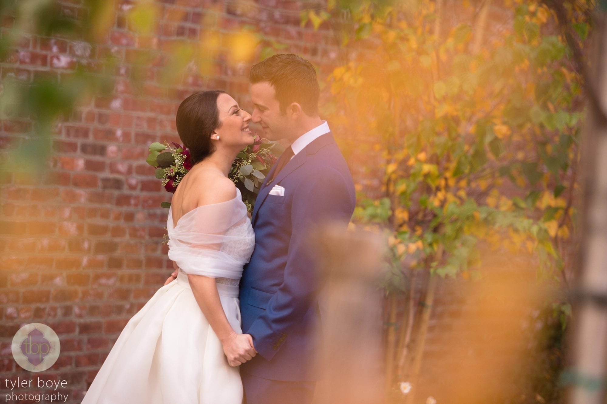 26BridgeBrooklyn.LaurenJosh.Wedding.tylerboye-14.jpg