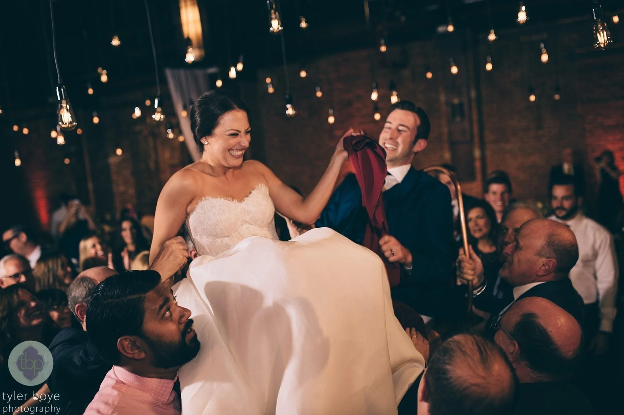 26BridgeBrooklyn.LaurenJosh.Wedding.tylerboye-48.jpg