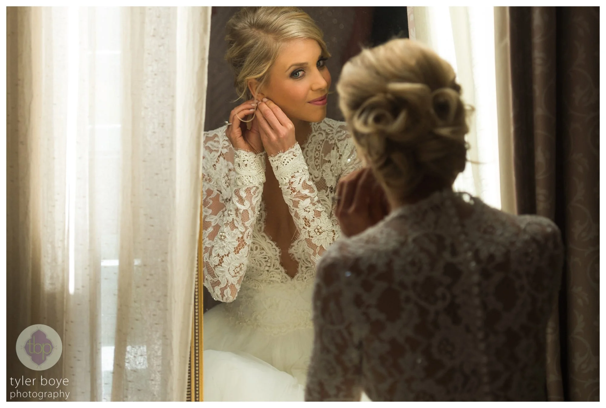 TheDownTownClub.MaryDan.Wedding.tylerboye-13.jpg