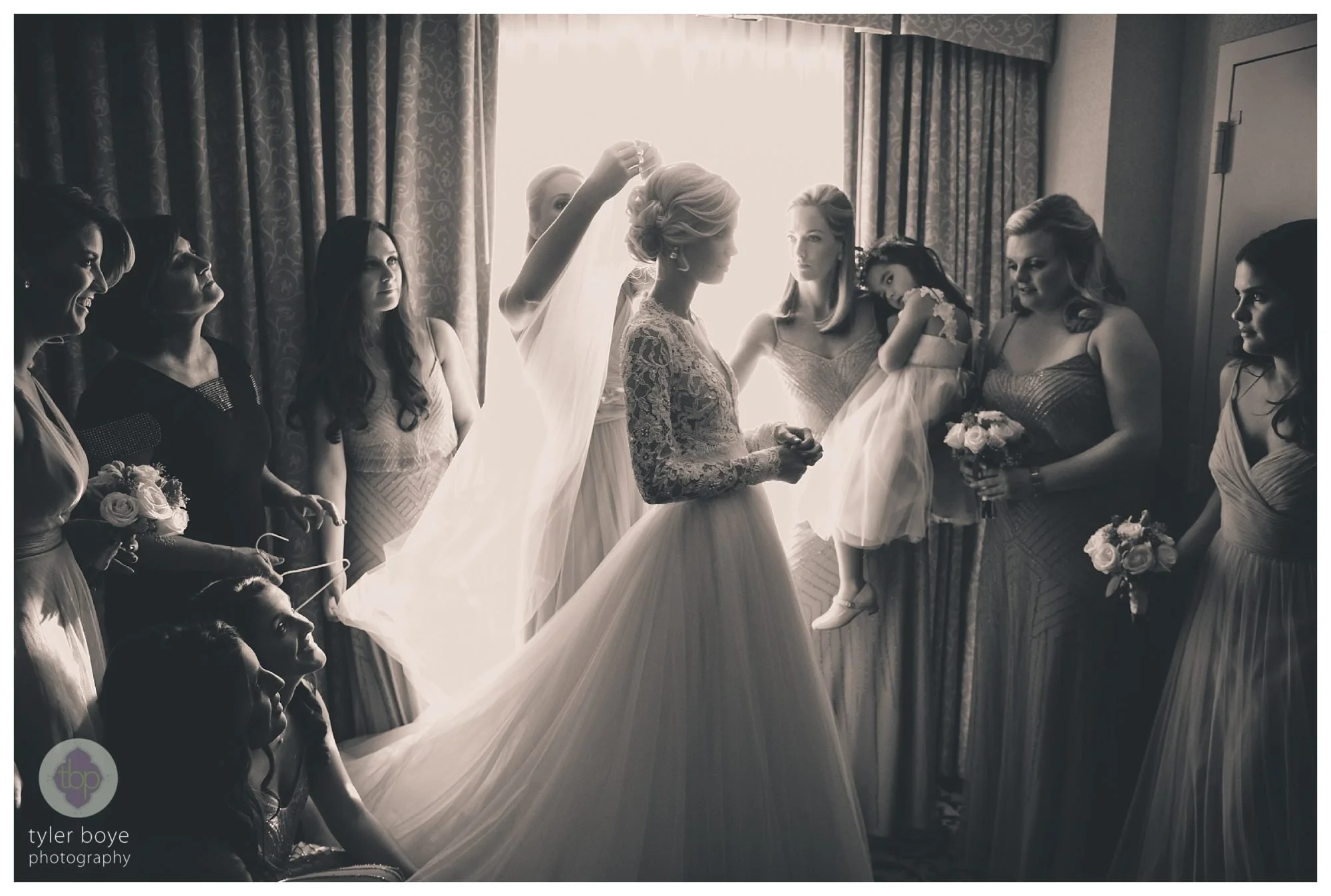TheDownTownClub.MaryDan.Wedding.tylerboye-16.jpg