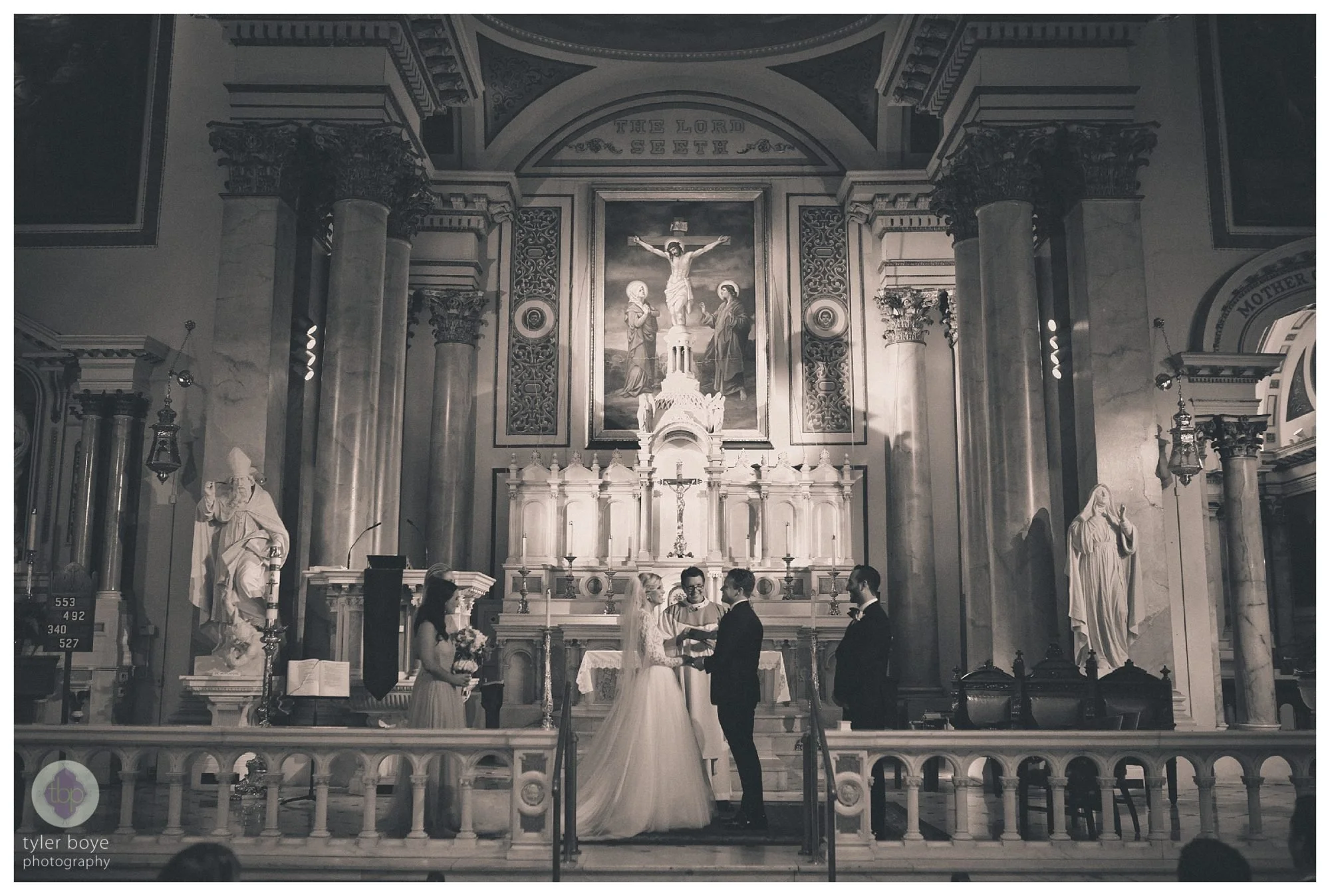 TheDownTownClub.MaryDan.Wedding.tylerboye-48.jpg