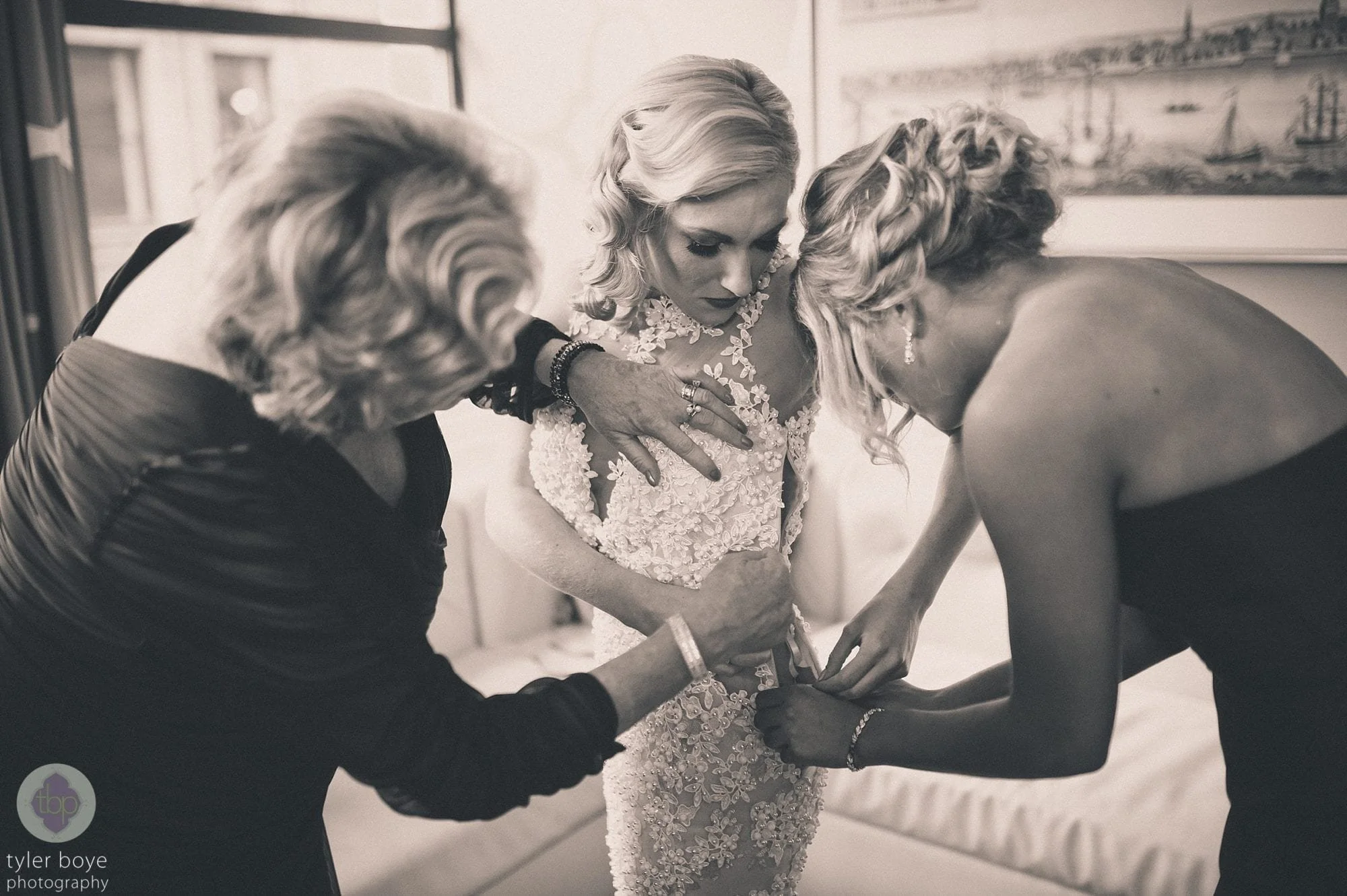ChescapheBallroom.KellianneChris.Wedding.tylerboye-12.jpg