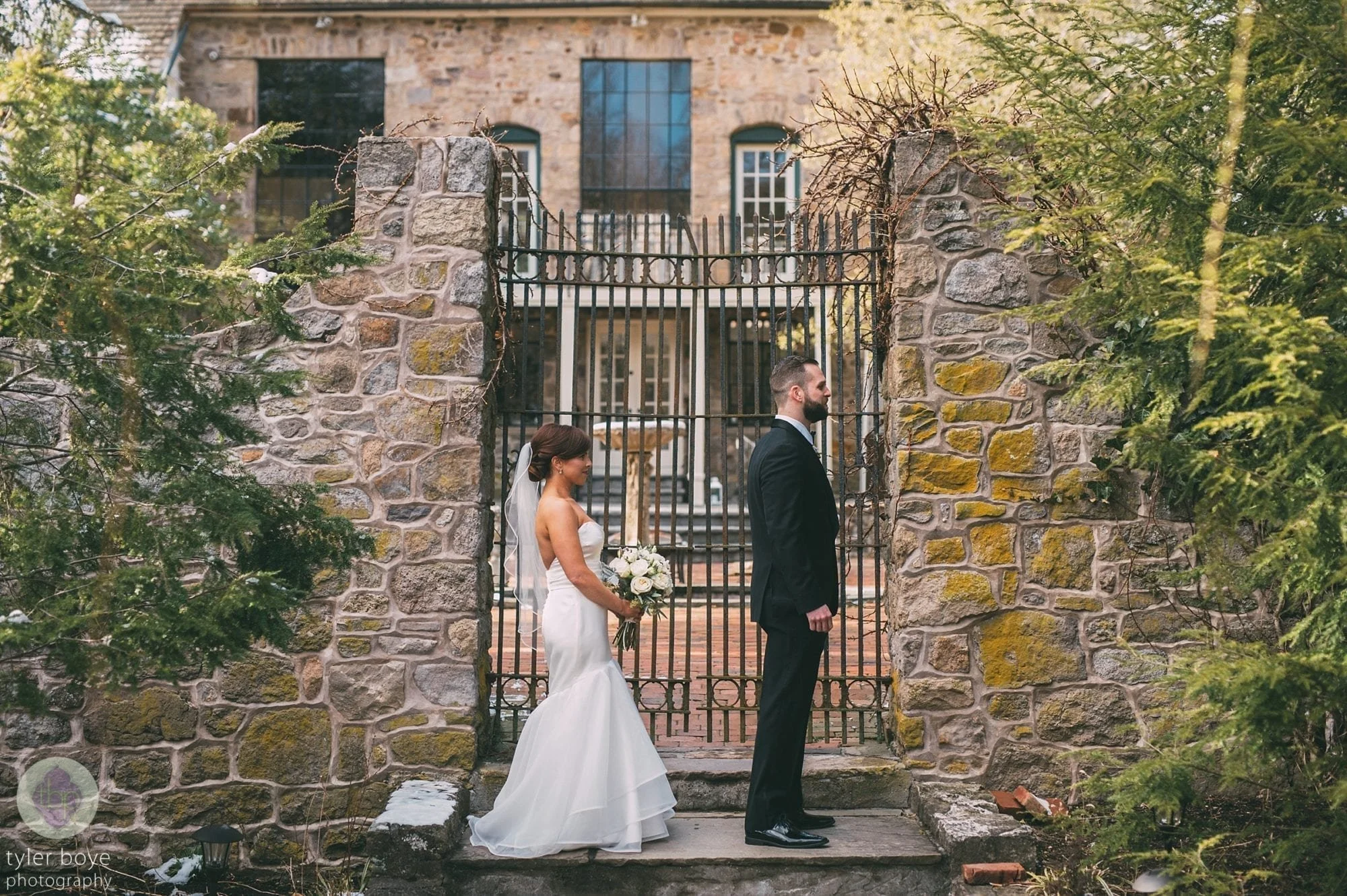 HollyHedge.AmandaGary.Wedding.tylerboye-14.jpg
