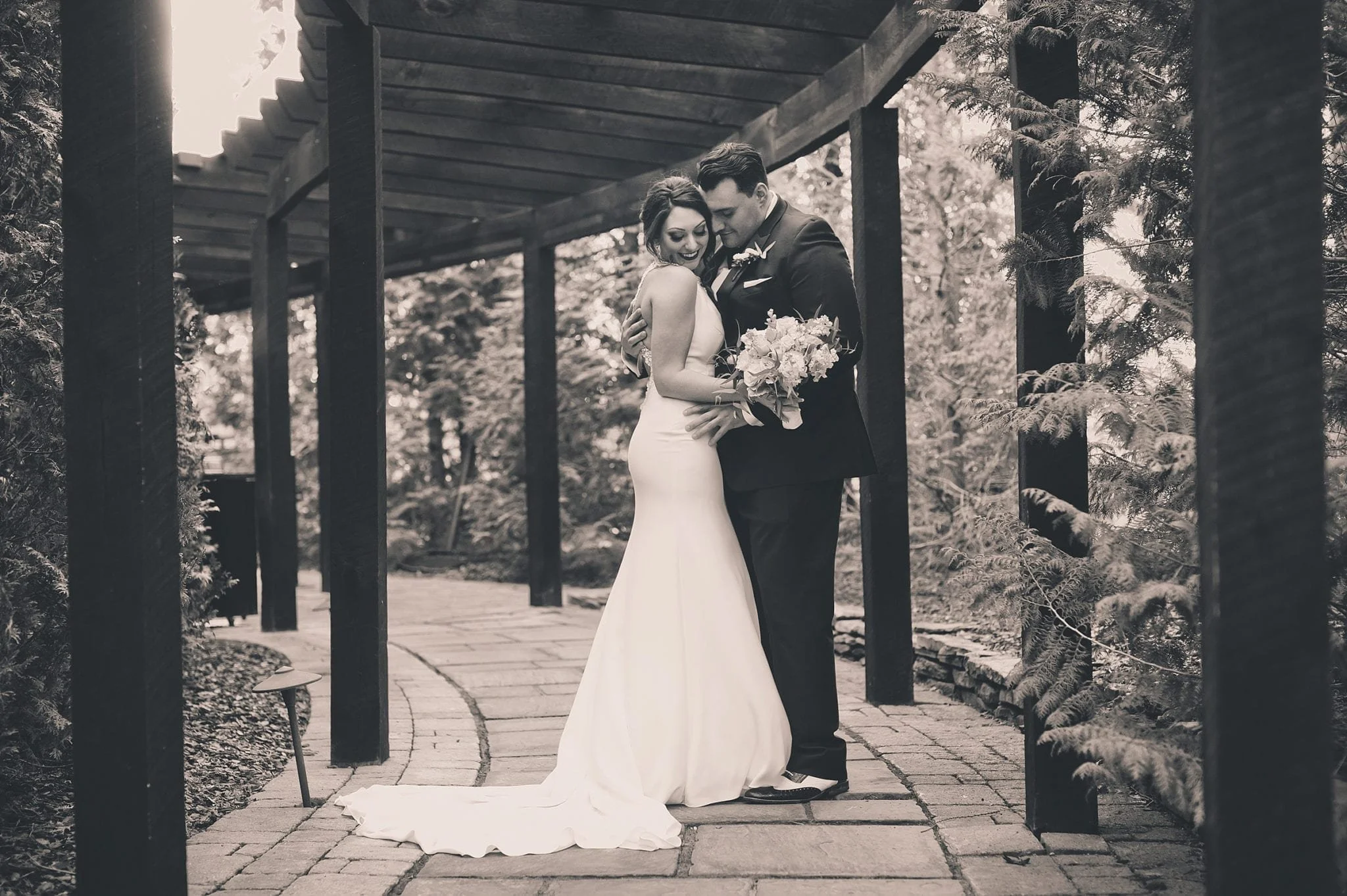 LakeHouseInn.CatherineCarlos.Wedding.tylerboye-26.jpg