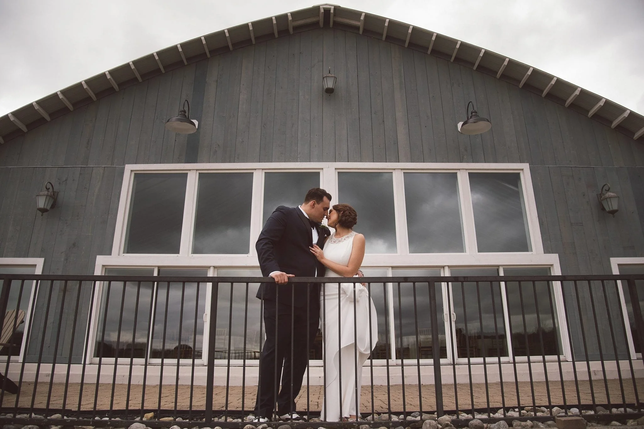 LakeHouseInn.CatherineCarlos.Wedding.tylerboye-35.jpg