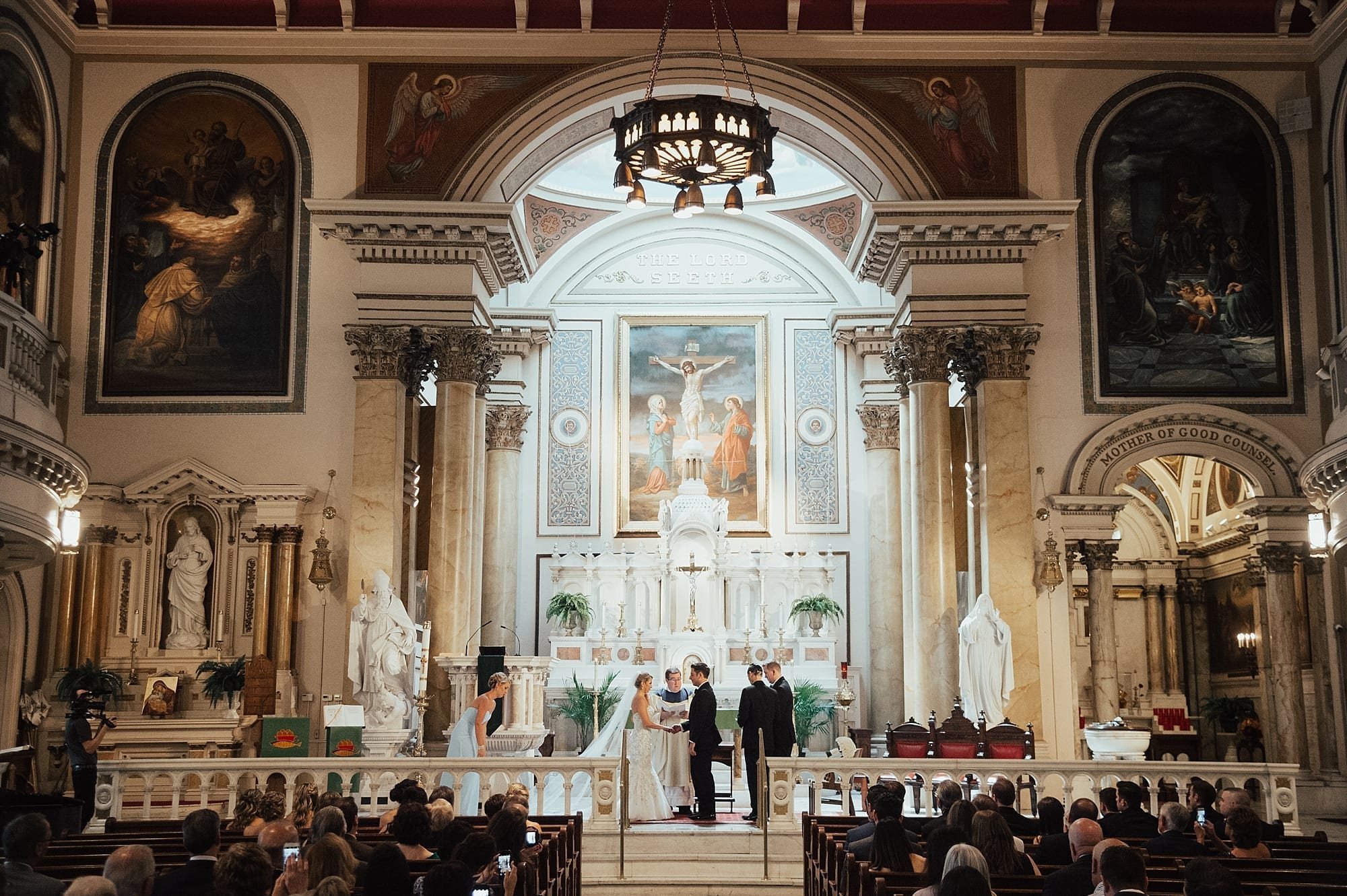 Wedding.CescapheBallroom.GinaRob.TylerBoye-0032.jpg