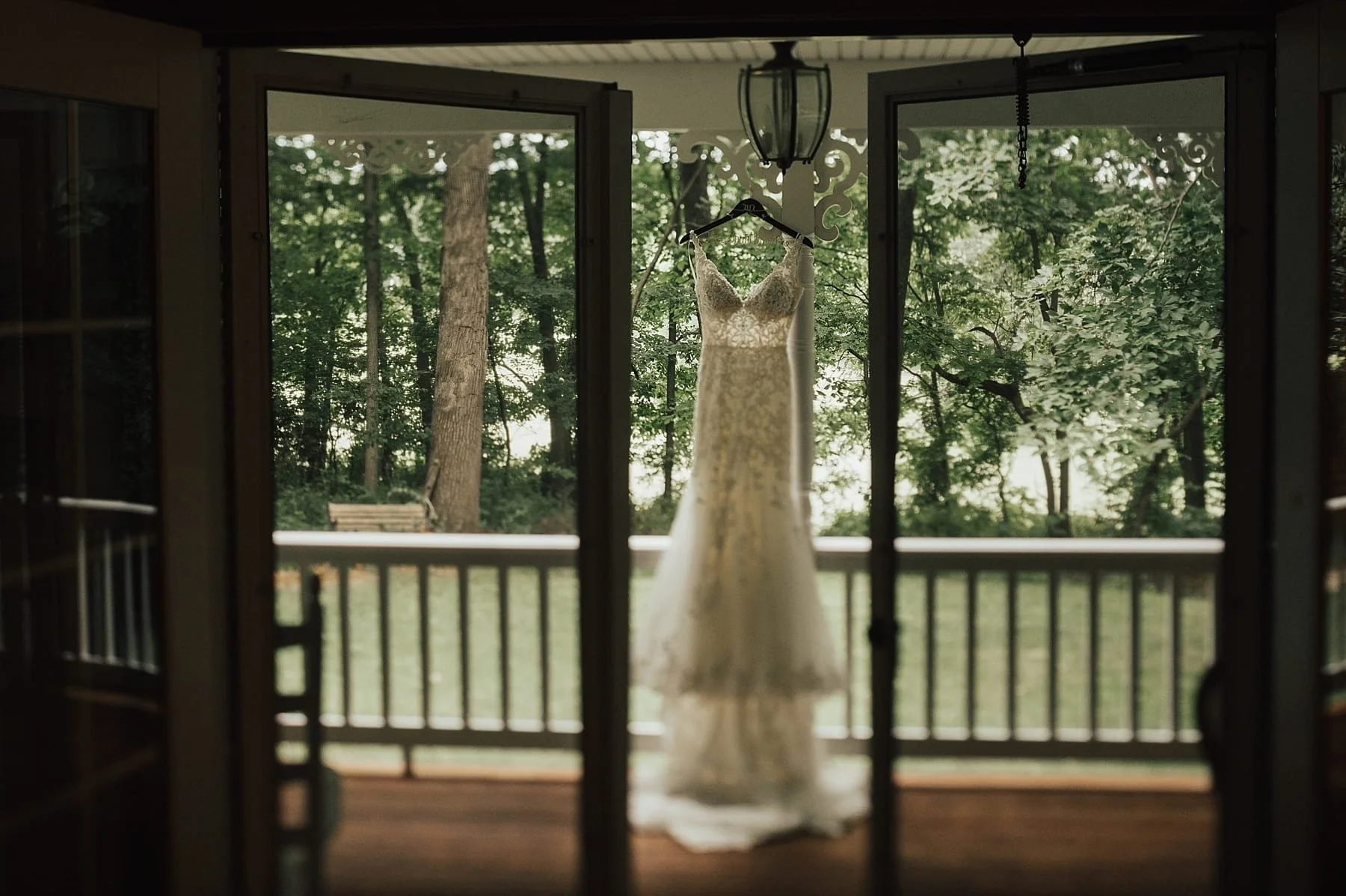 TheBarnatSilverstone.SamThom.Wedding.tylerboye-004.jpg