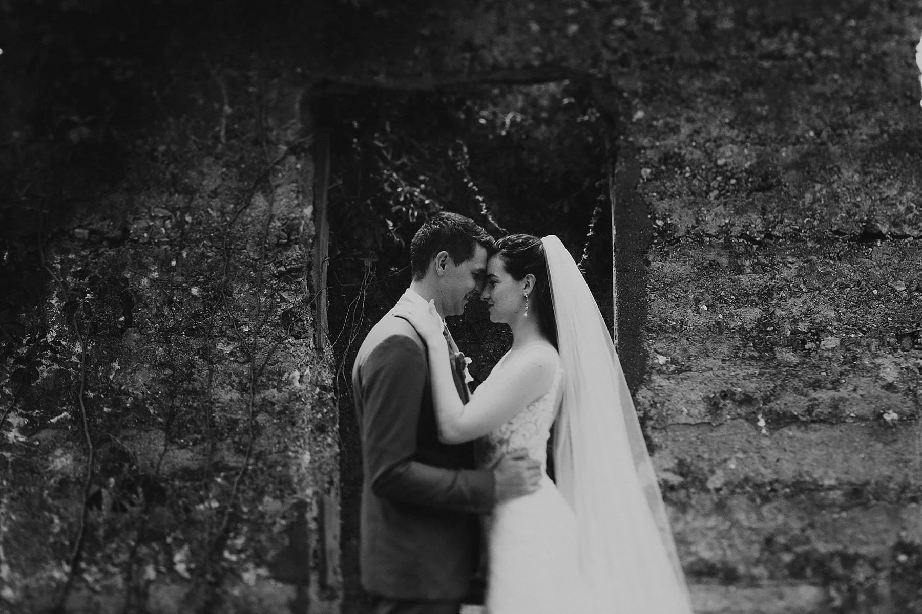 TheBarnatSilverstone.SamThom.Wedding.tylerboye-072.jpg