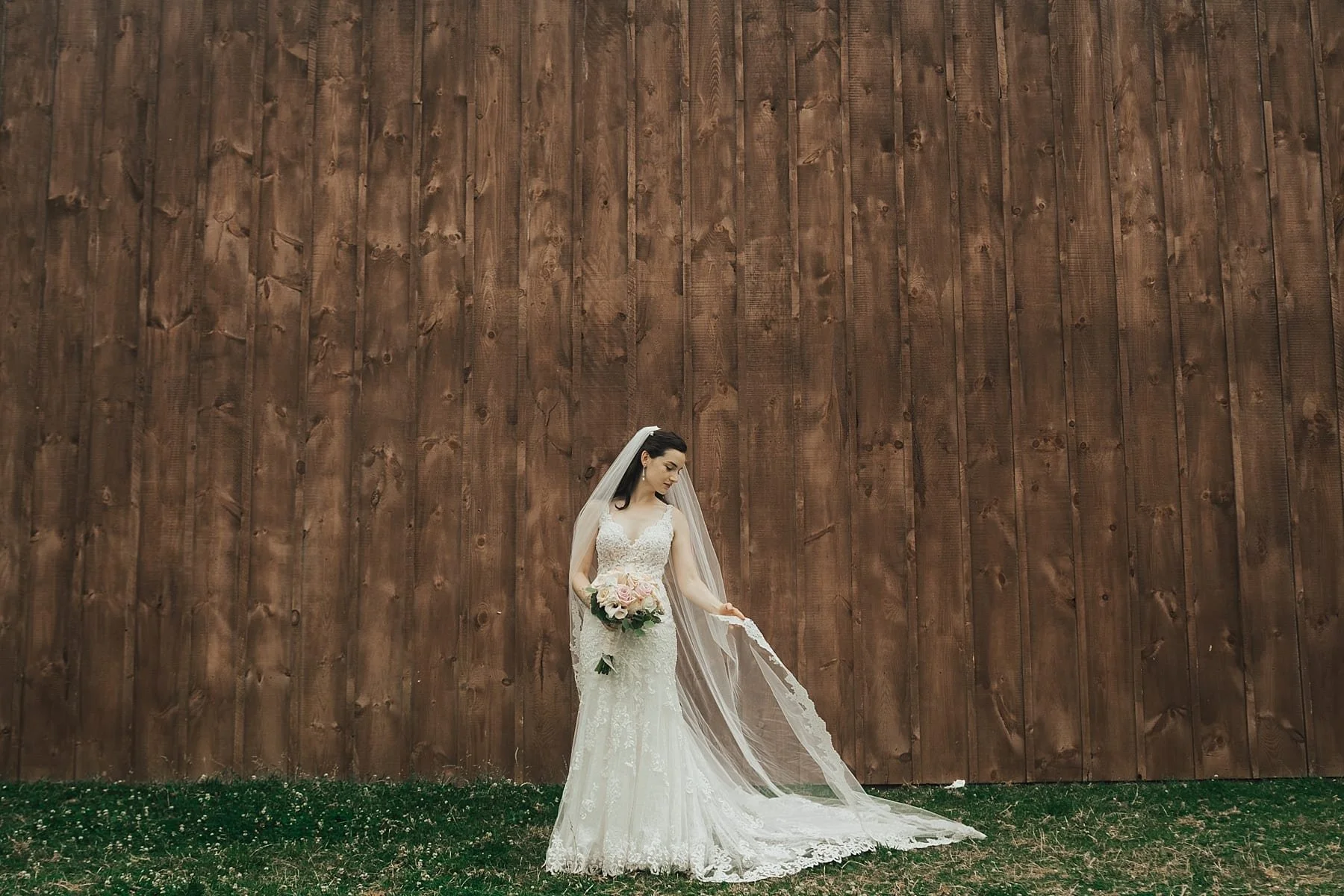 TheBarnatSilverstone.SamThom.Wedding.tylerboye-077.jpg