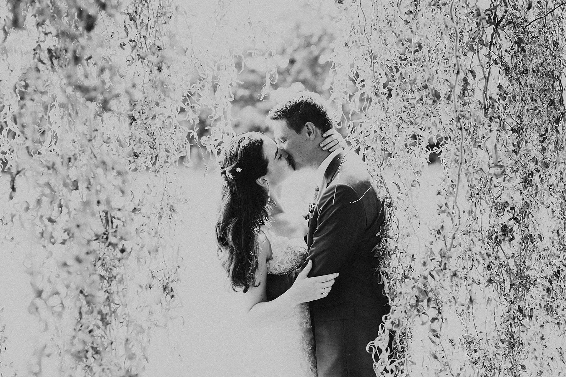 TheBarnatSilverstone.SamThom.Wedding.tylerboye-091.jpg