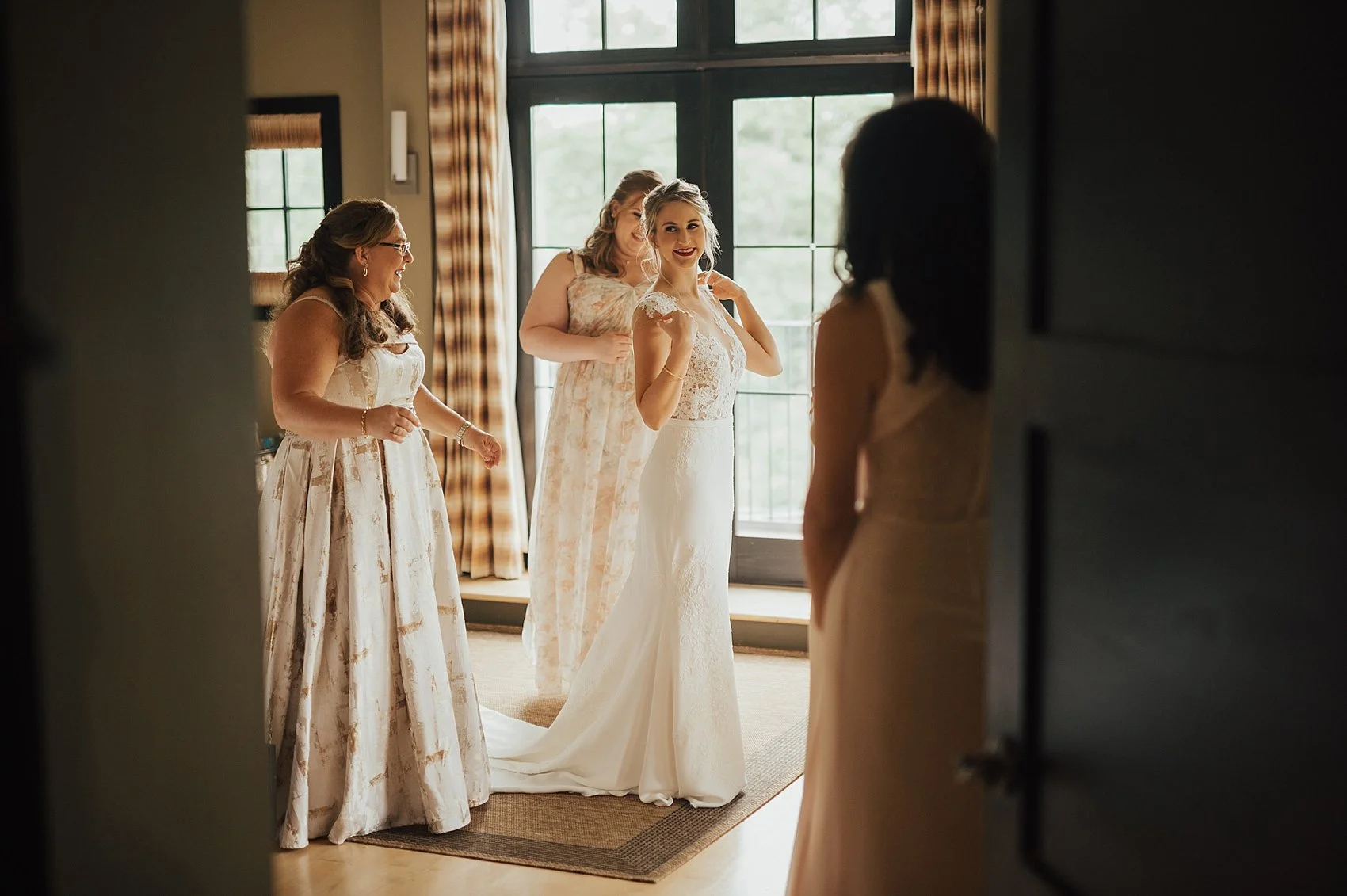LakeHouseInn.AnnaJohn.Wedding.tylerboye-10.jpg