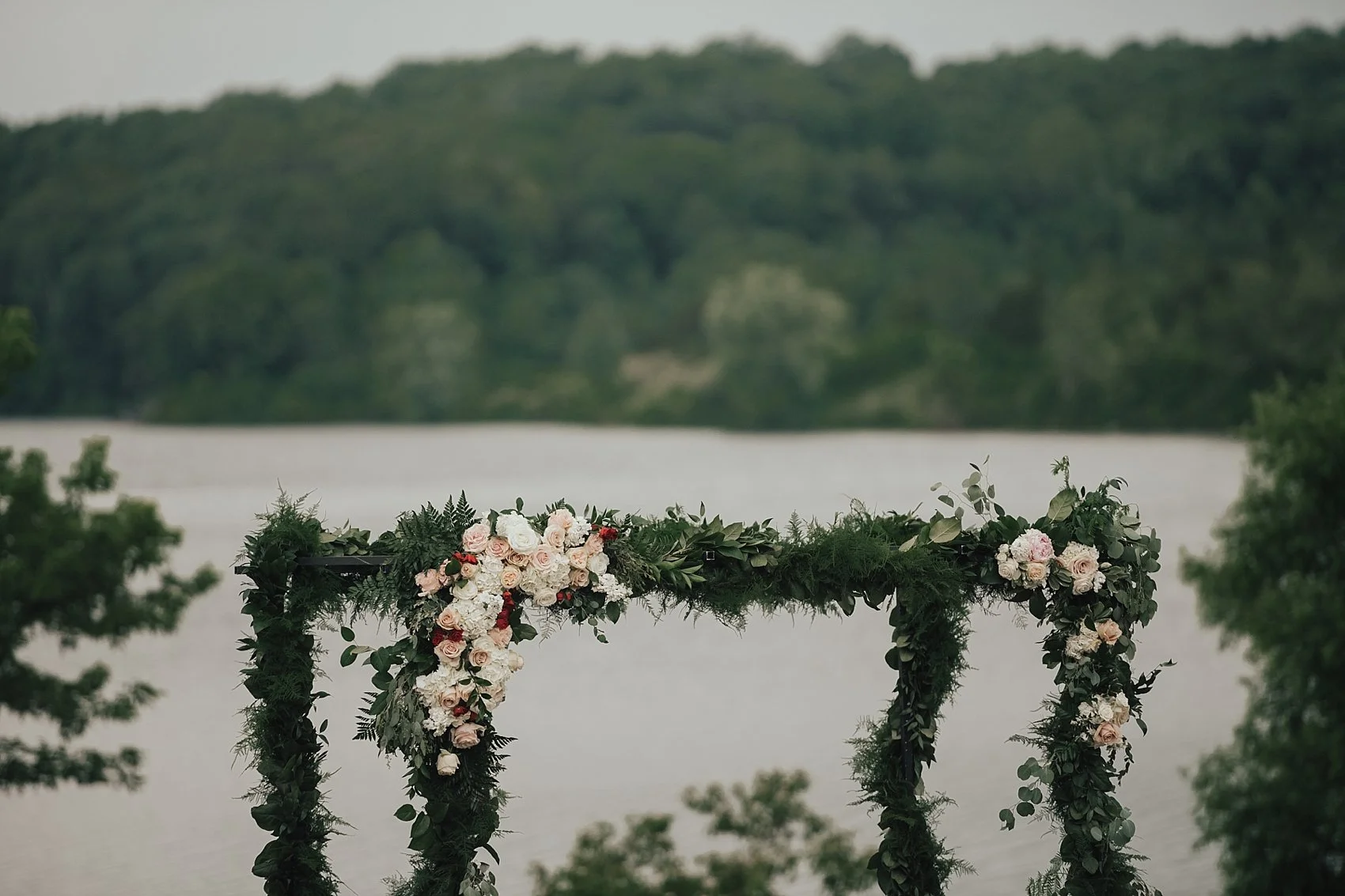 LakeHouseInn.AnnaJohn.Wedding.tylerboye-43.jpg