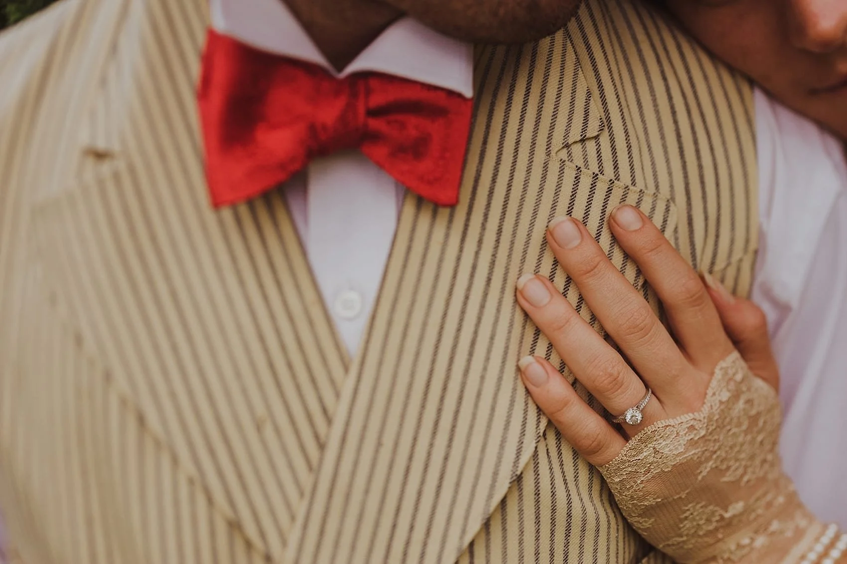 VintageEngagementShoot-StyledShoot-009.jpg