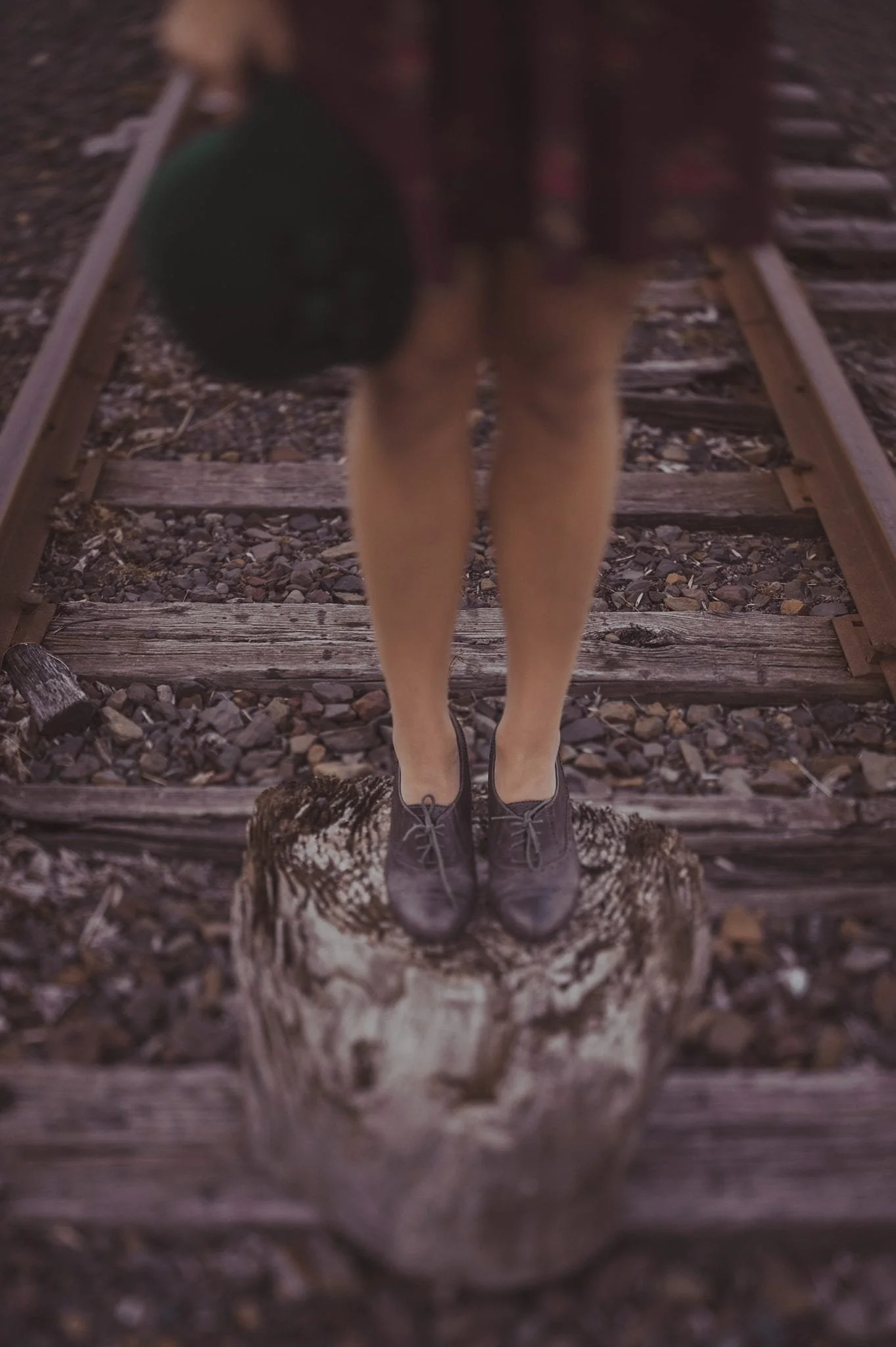 VintageEngagementShoot-StyledShoot-045.jpg