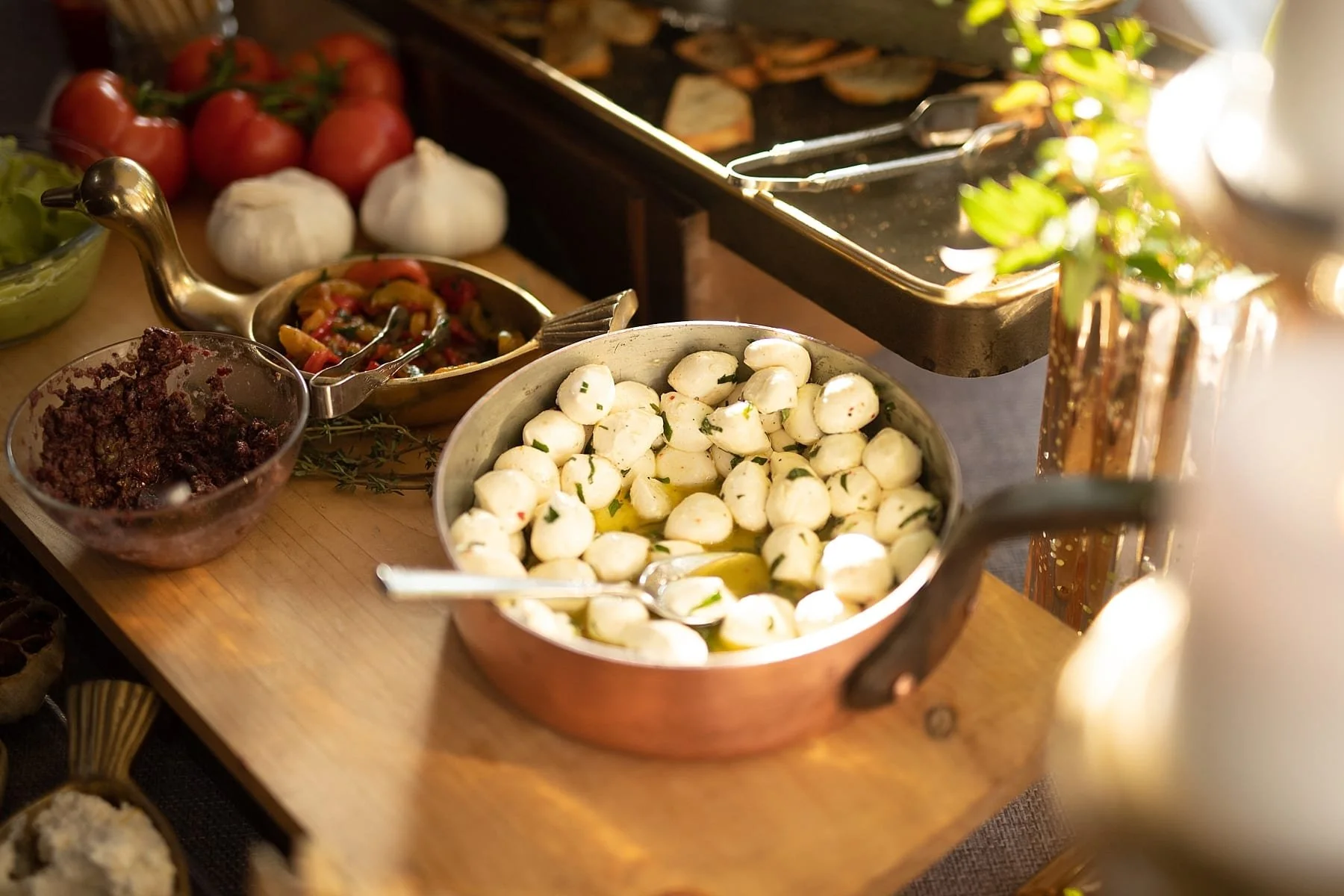 Pomme-Mainlineweddingvenue-tylerboye-023.jpg