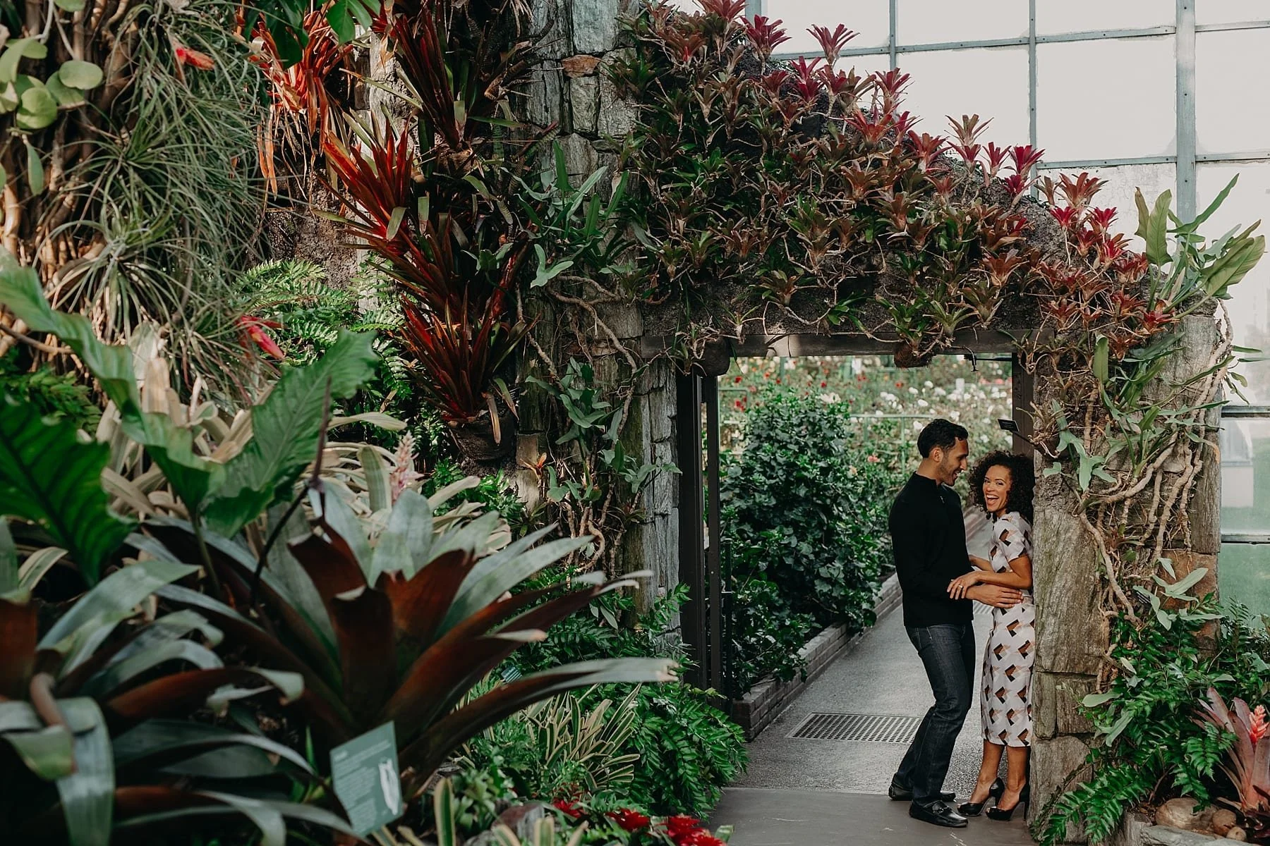 JessicaJared.engagement.Longwoodgardens.terrain.tylerboye.0041.jpg