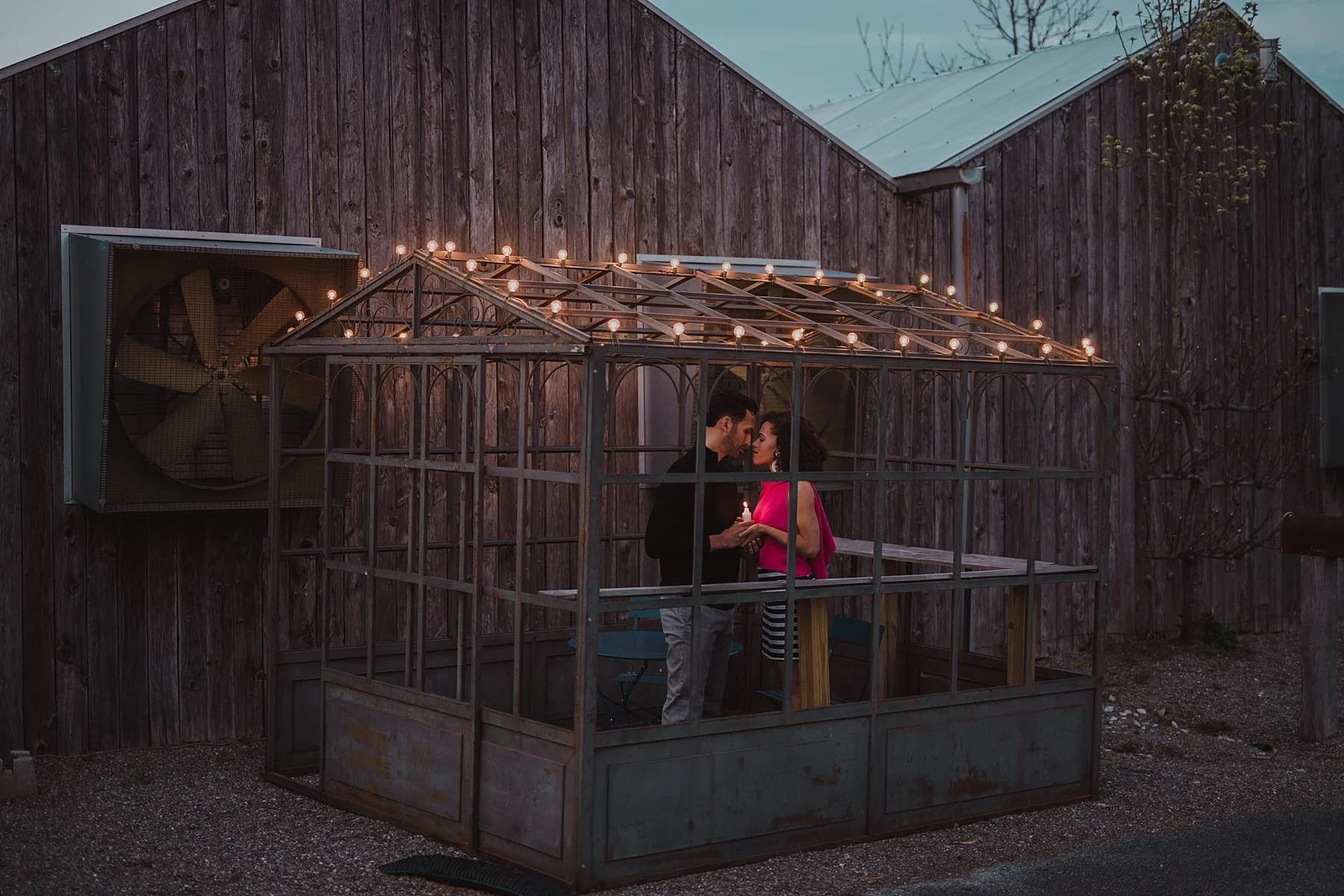 JessicaJared.engagement.Longwoodgardens.terrain.tylerboye.0093.jpg