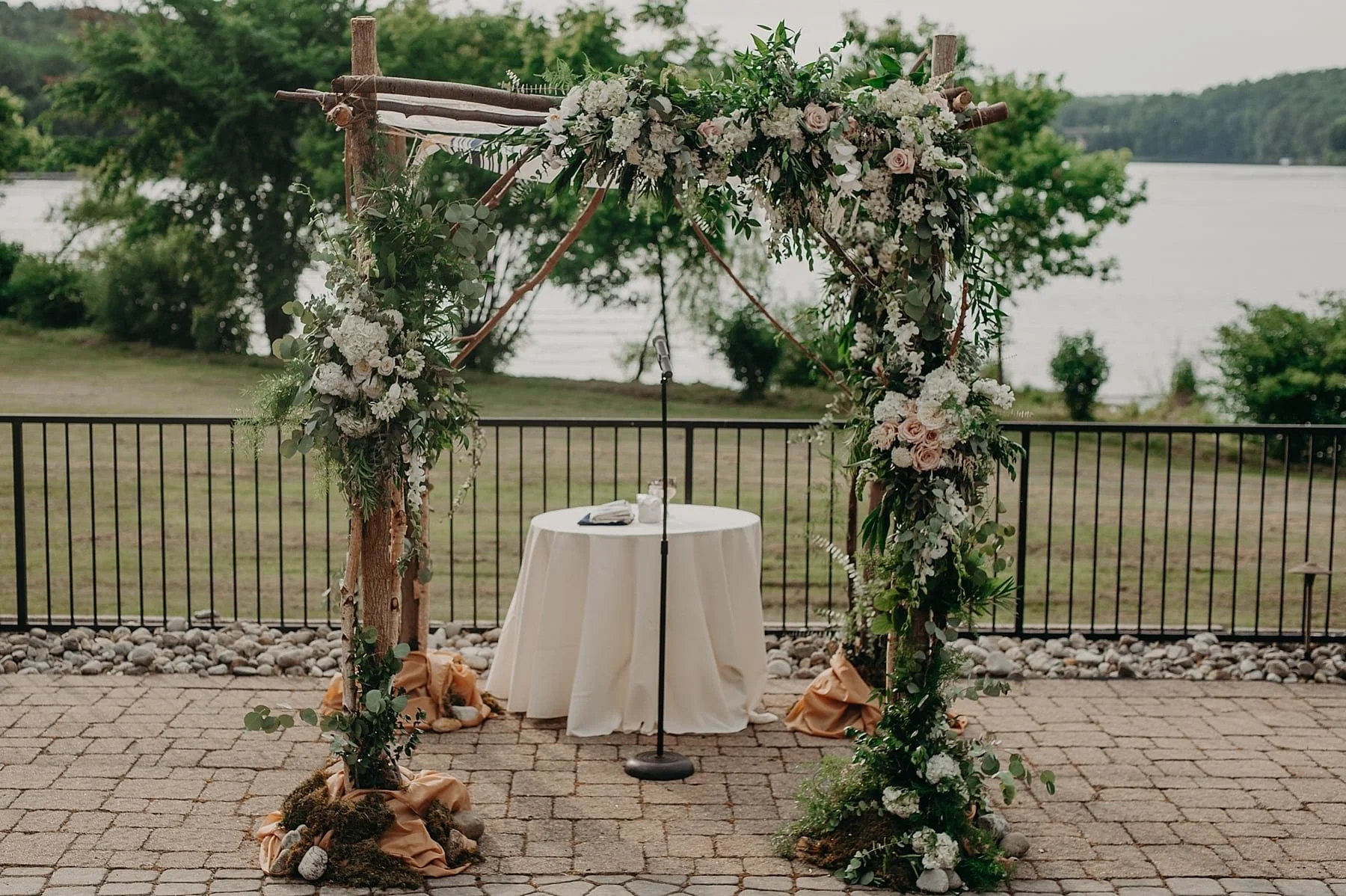LakeHouseInn.wedding.photographer.048.jpg