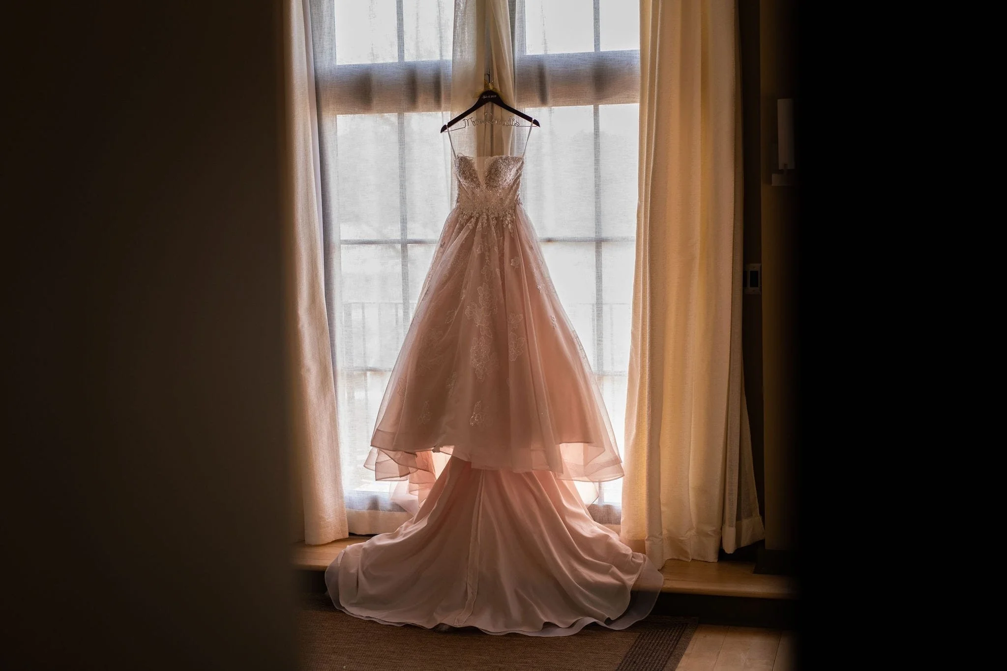 LakeHouseInn-Wedding-NicoleChristos-TylerBoye-011.jpg