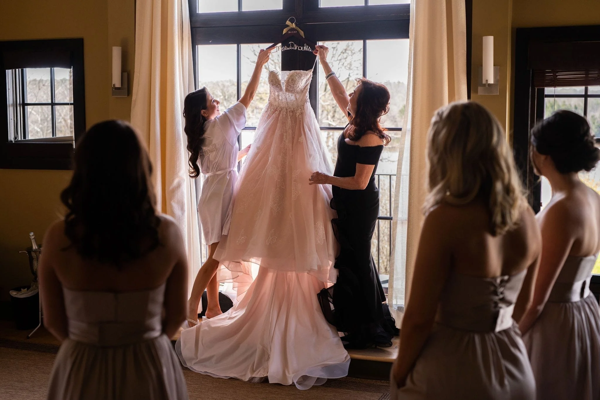 LakeHouseInn-Wedding-NicoleChristos-TylerBoye-012.jpg