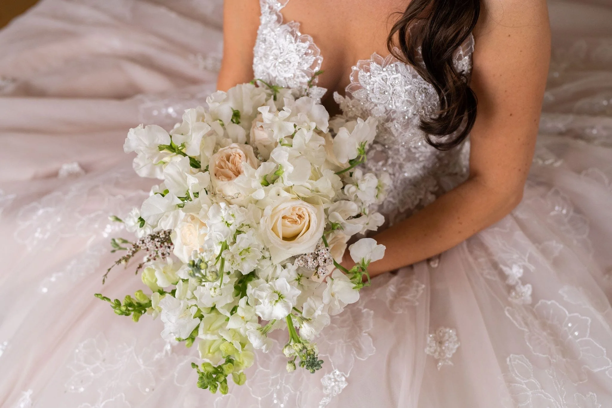 LakeHouseInn-Wedding-NicoleChristos-TylerBoye-016.jpg