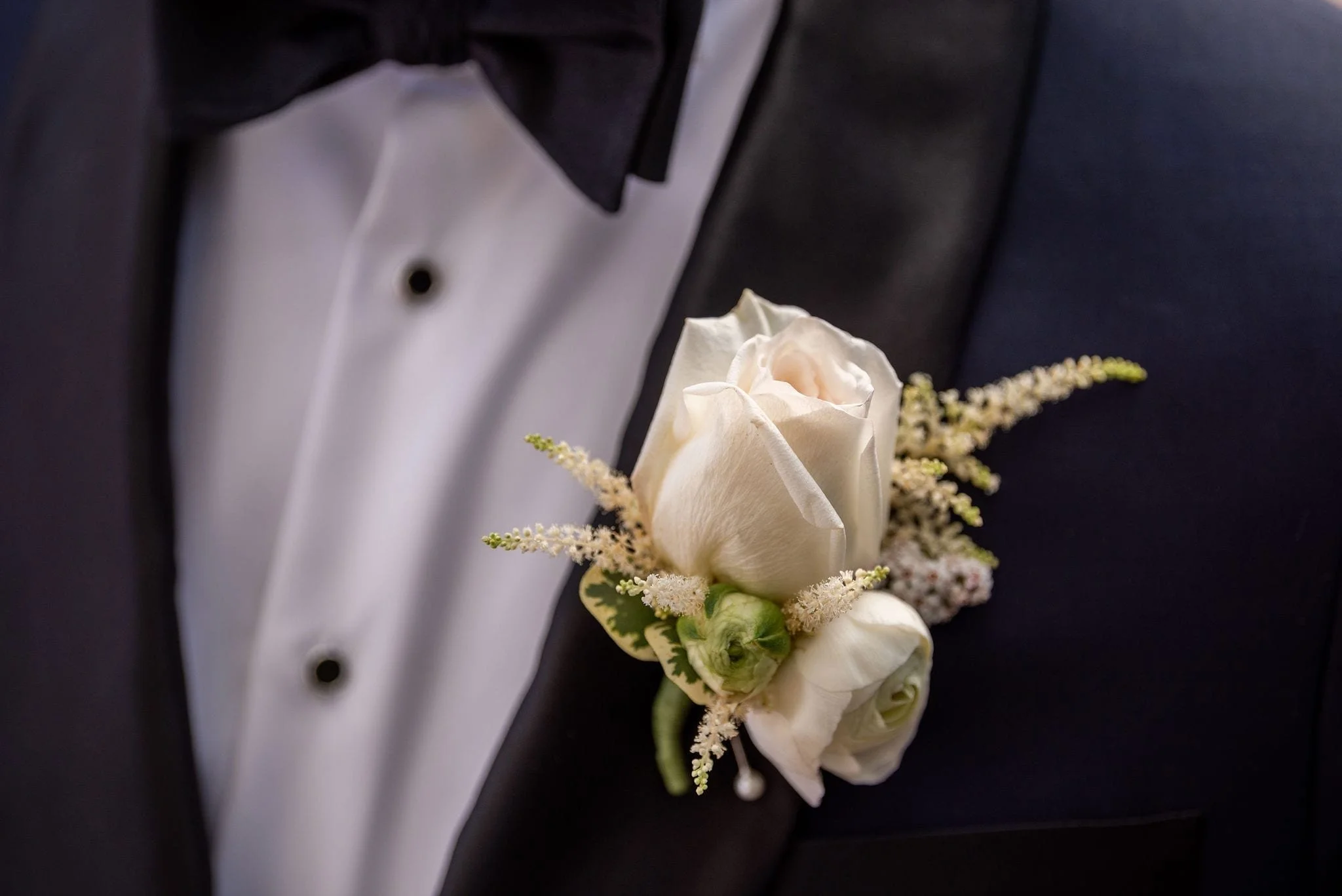LakeHouseInn-Wedding-NicoleChristos-TylerBoye-019.jpg
