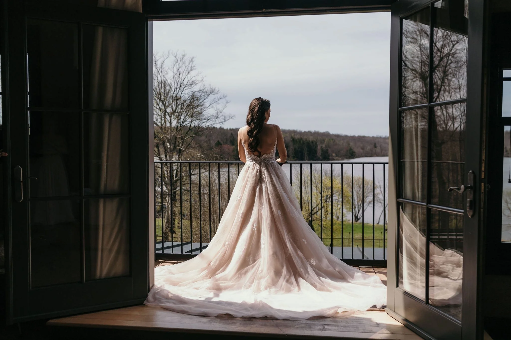 LakeHouseInn-Wedding-NicoleChristos-TylerBoye-021.jpg