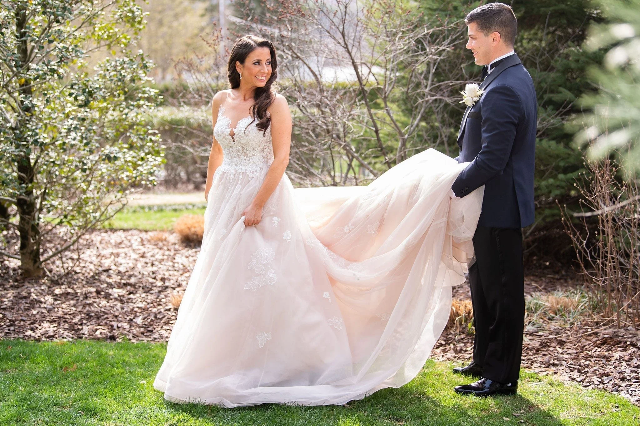 LakeHouseInn-Wedding-NicoleChristos-TylerBoye-035.jpg