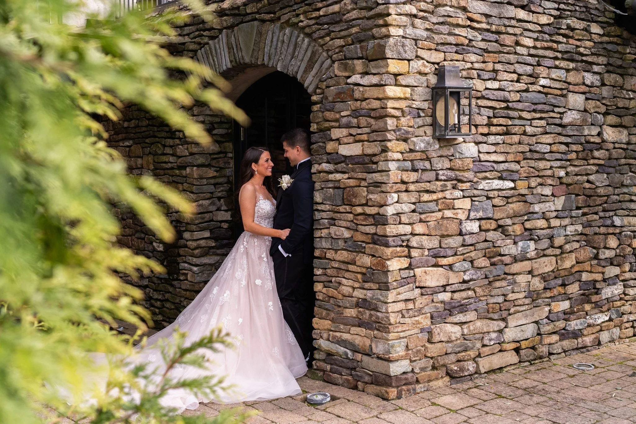 LakeHouseInn-Wedding-NicoleChristos-TylerBoye-043.jpg