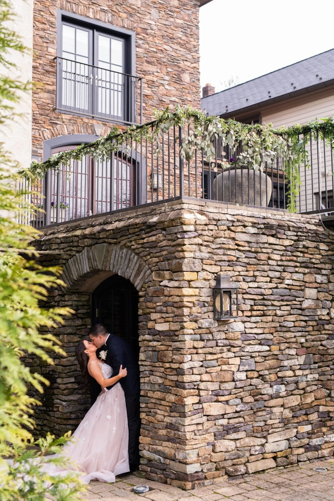 LakeHouseInn-Wedding-NicoleChristos-TylerBoye-044.jpg