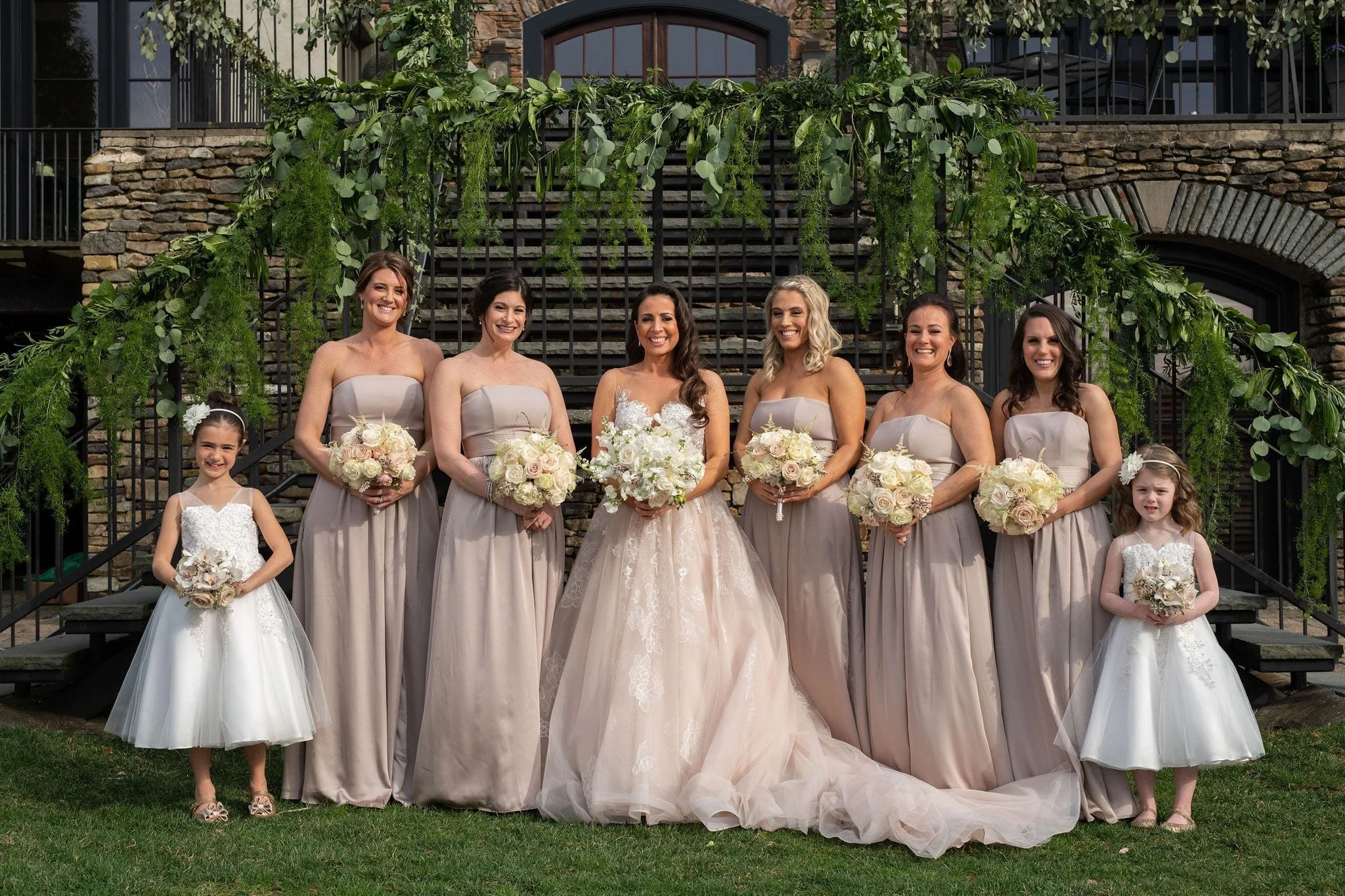 LakeHouseInn-Wedding-NicoleChristos-TylerBoye-054.jpg