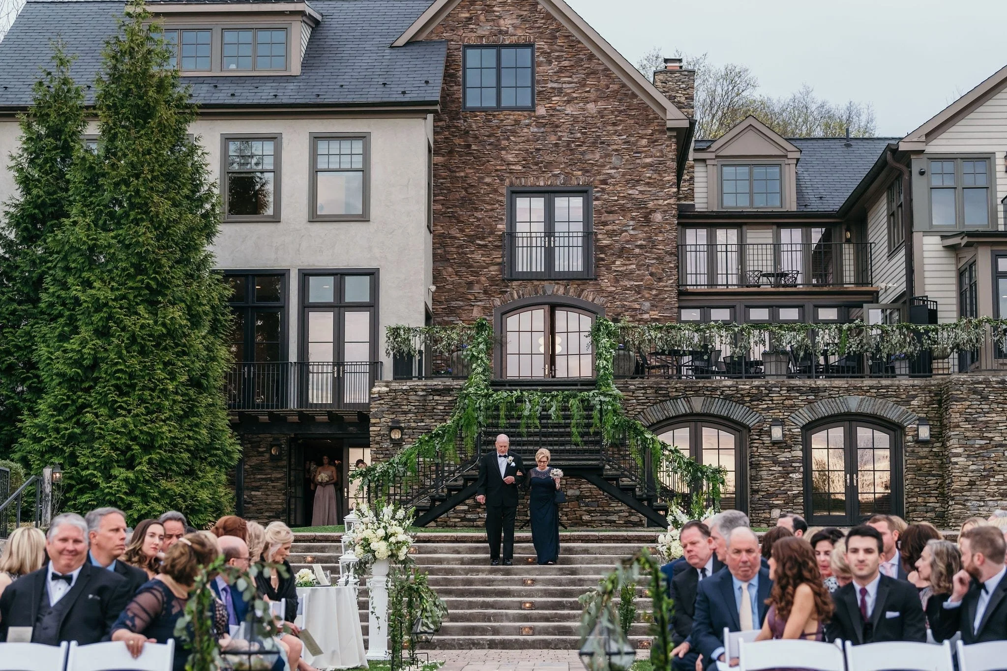 LakeHouseInn-Wedding-NicoleChristos-TylerBoye-060.jpg