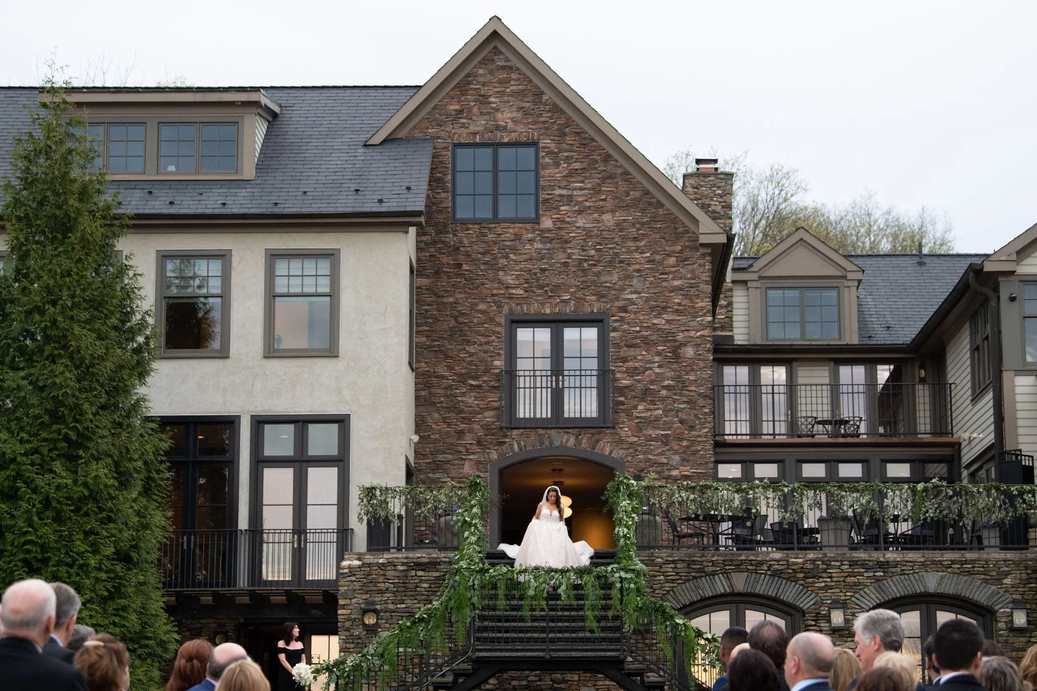 LakeHouseInn-Wedding-NicoleChristos-TylerBoye-064.jpg