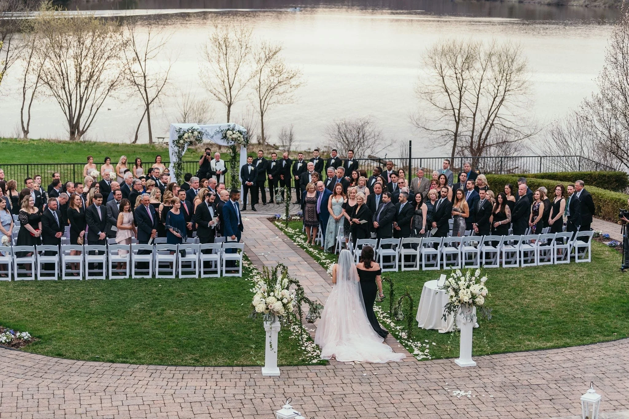 LakeHouseInn-Wedding-NicoleChristos-TylerBoye-065.jpg