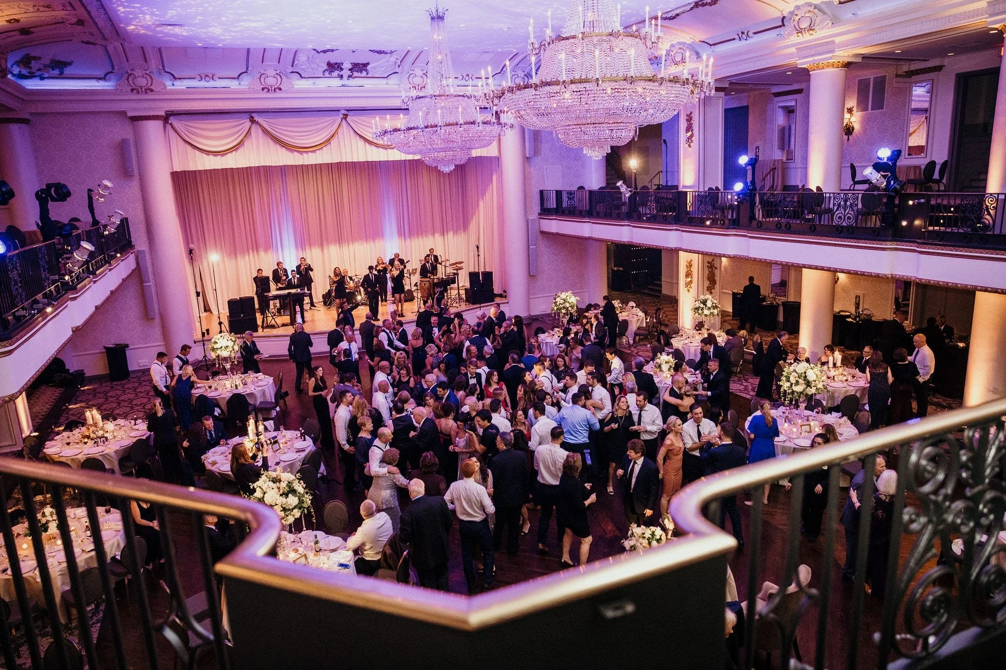 The-Bellevue.Wedding.Blog_.DanielleFranco.Blog-0110.jpg